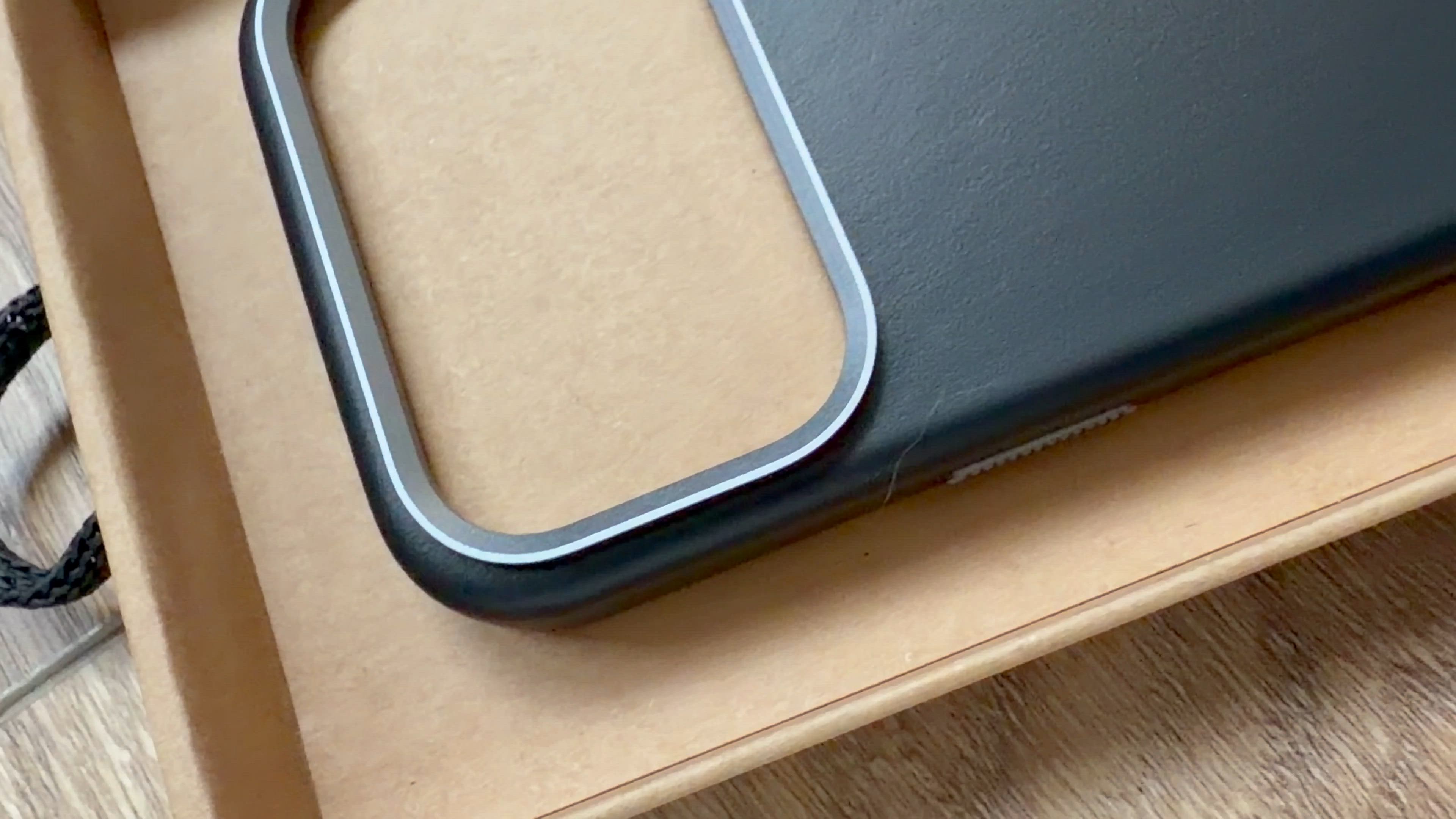 Traditional Case - iPhone 16 Pro Max - Black | NOMAD