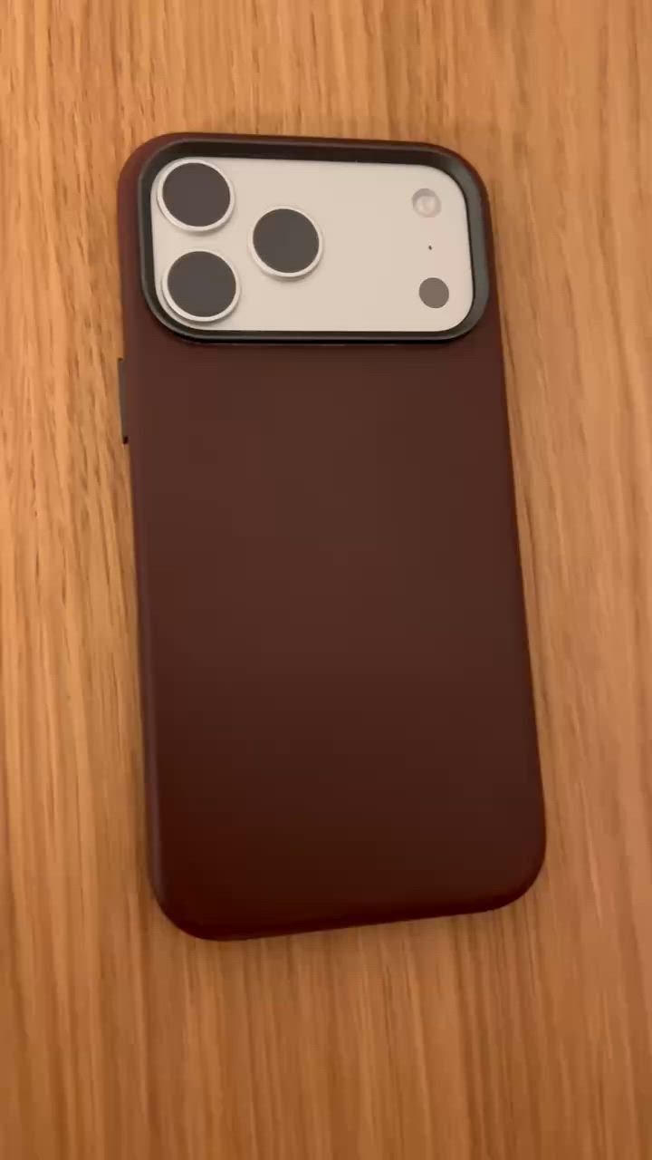Traditional Leather Case - iPhone 17 Pro Max | Rustic Brown