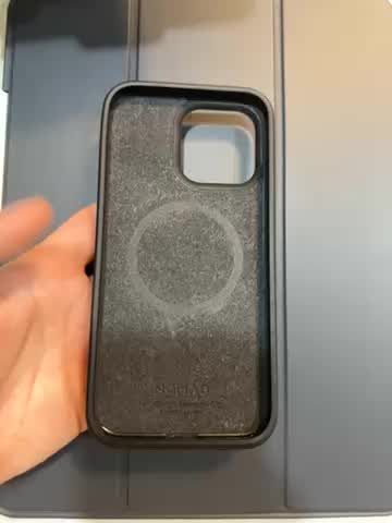 NOMAD Leather Case iPhone 16 Pro グリーンクロム Modern Leather Case - iPhone 16 Pro | Green Chrome | Horween