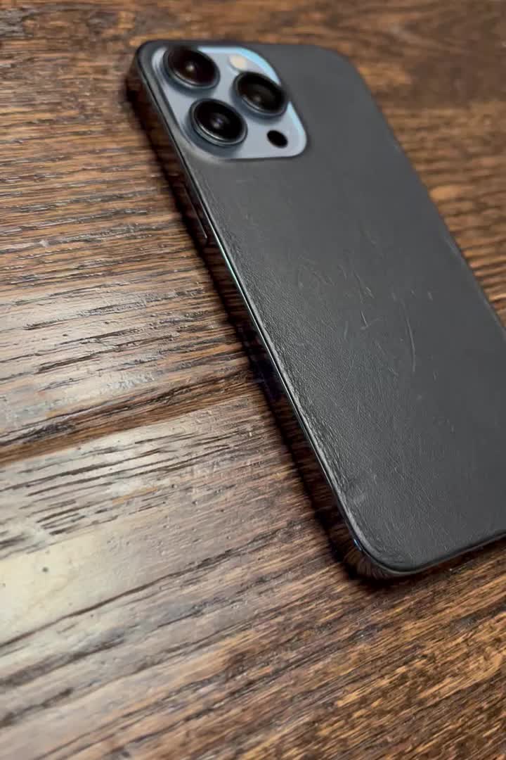 【NOMAD】Leather Skin ノマド Leather iPhone Skin - iPhone 13 Pro Max - Rustic Brown