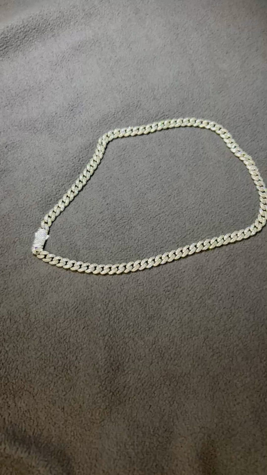 Iced Out Cuban Link Chain 8mm
