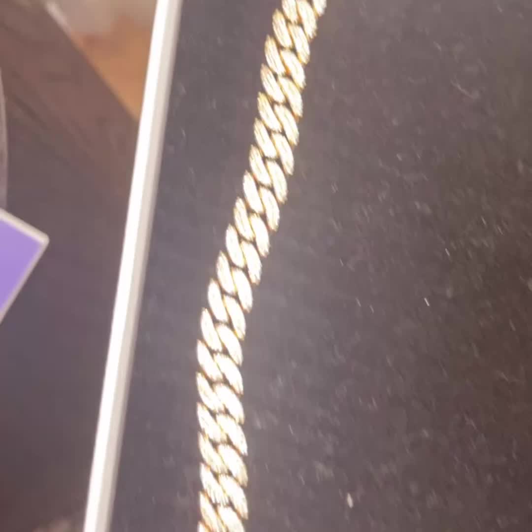 Iced Out Cuban Link Chain - 8mm