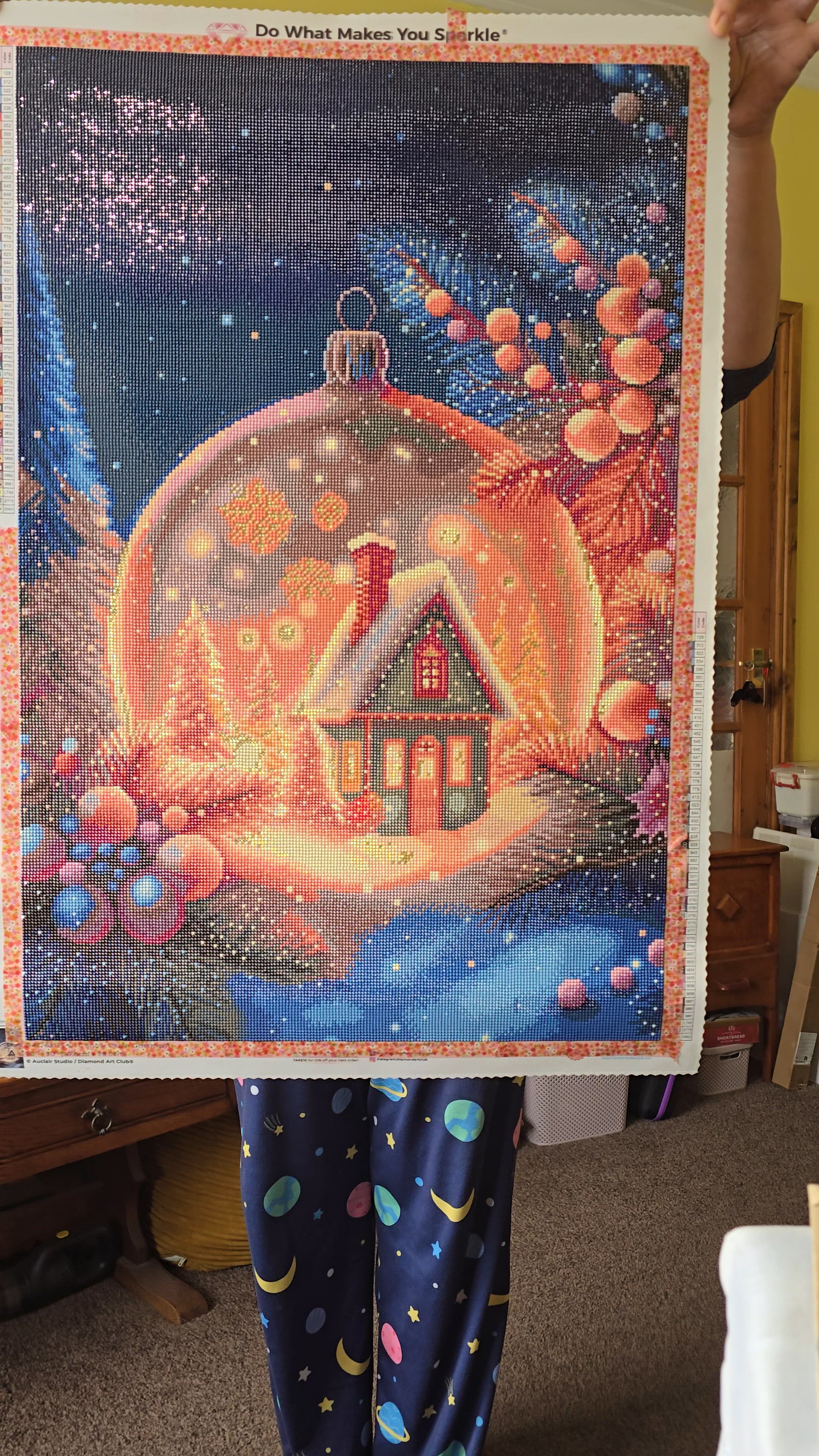 Snow Cabin Ornament – Diamond Art Club