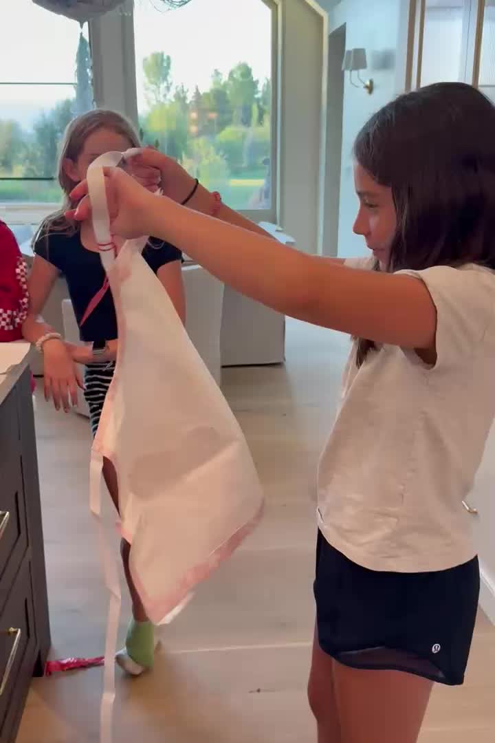 LoveShackFancy x H&B Palm Beach Rose Kids Apron | Hedley