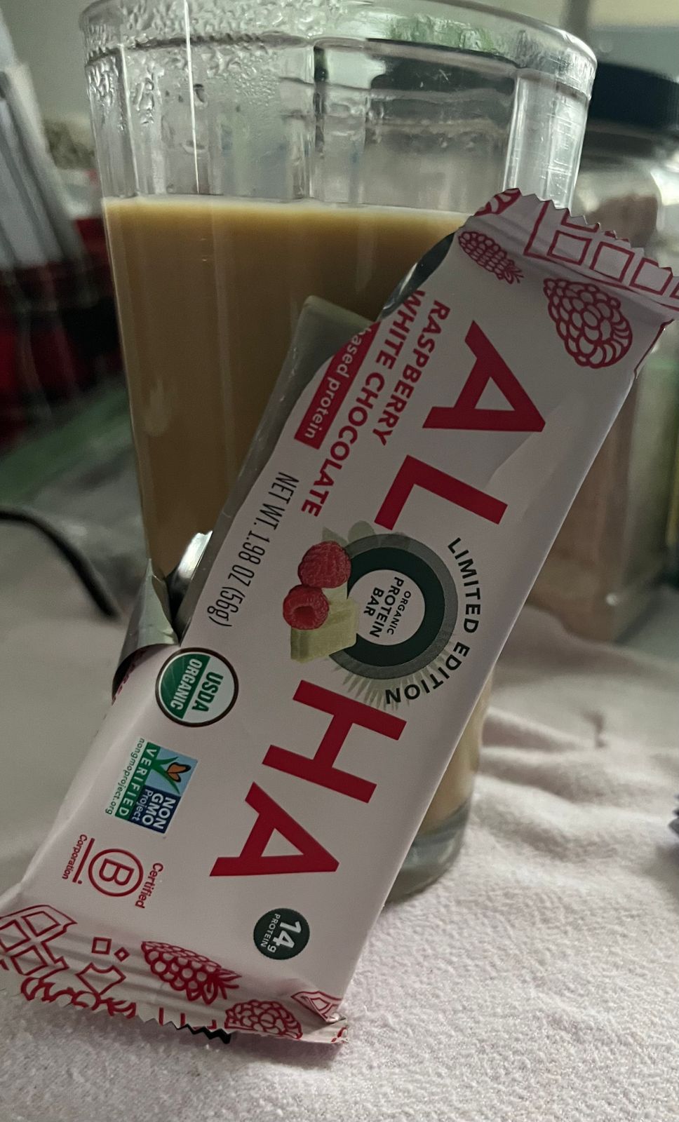 Raspberry White Chocolate Protein Bar – Aloha