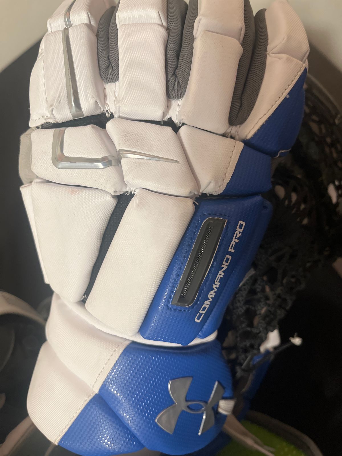 Under Armour Gloves for Lacrosse Command Pro 3