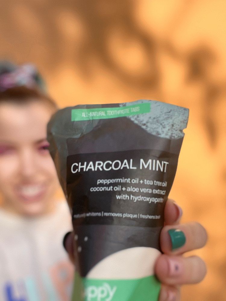 Naturally Whitening Peppermint Huppy Toothpaste Tablets