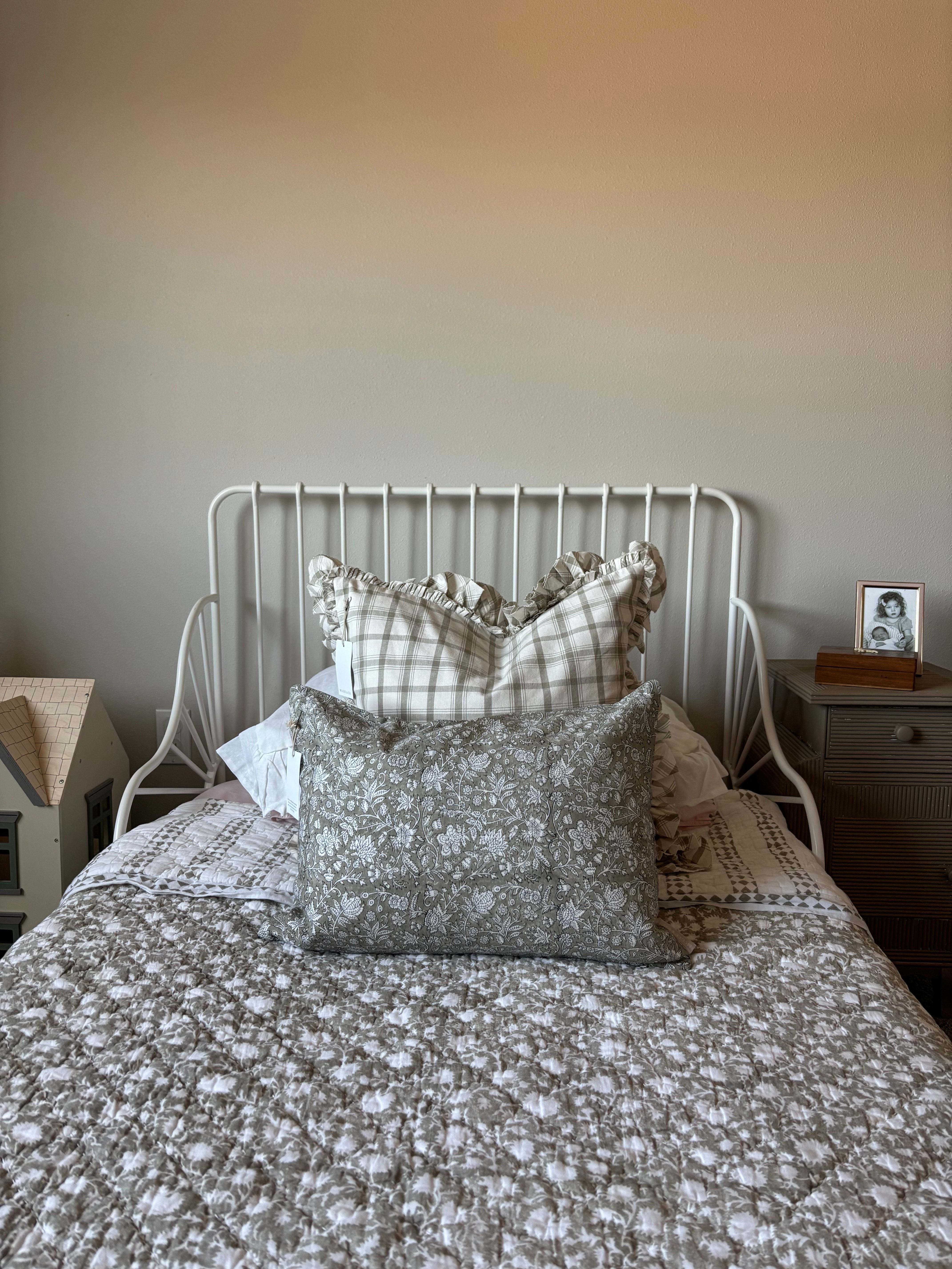 oldmountain veroa cushion cover キャメル Veroa Cushion Cover | old mountain