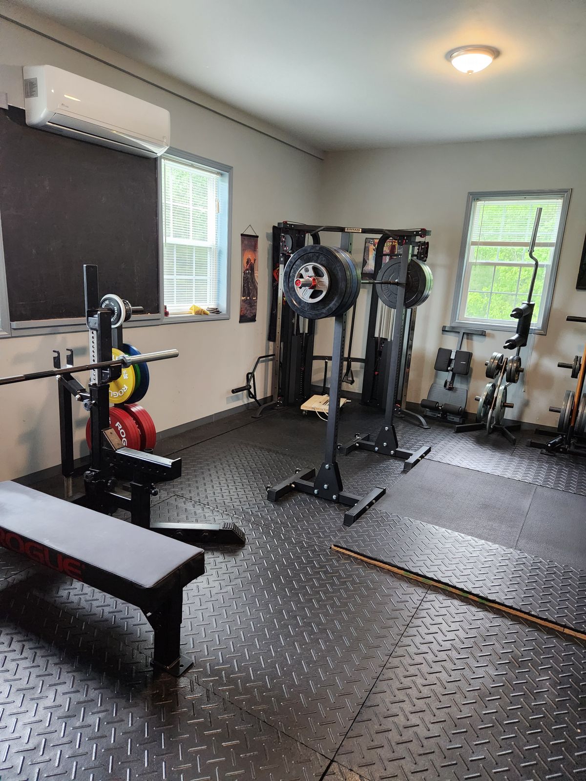 Garage Gym Ideas With Car Car Garage Garage Gym Fitness Garage Gym