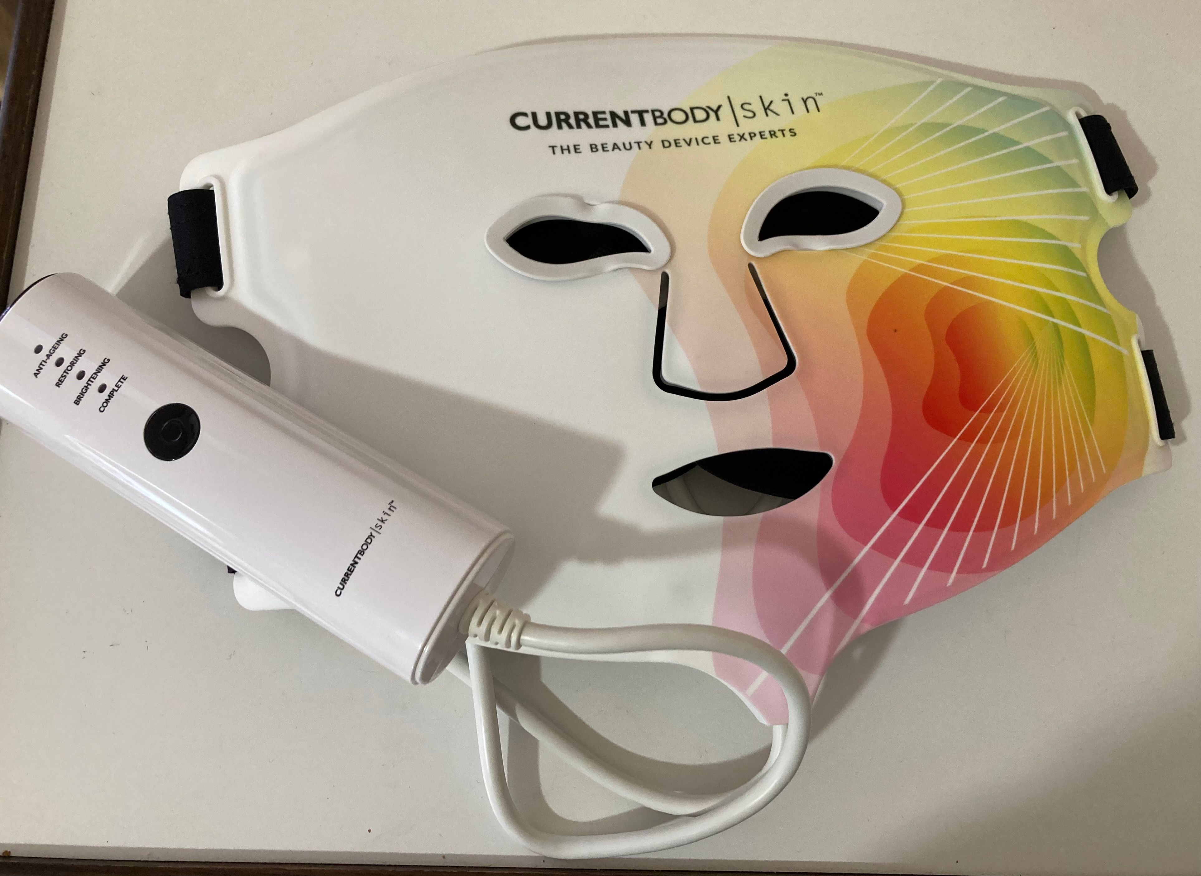 CurrentBody Skin LED 4イン1 マスク ｜LEDマスク | カレント