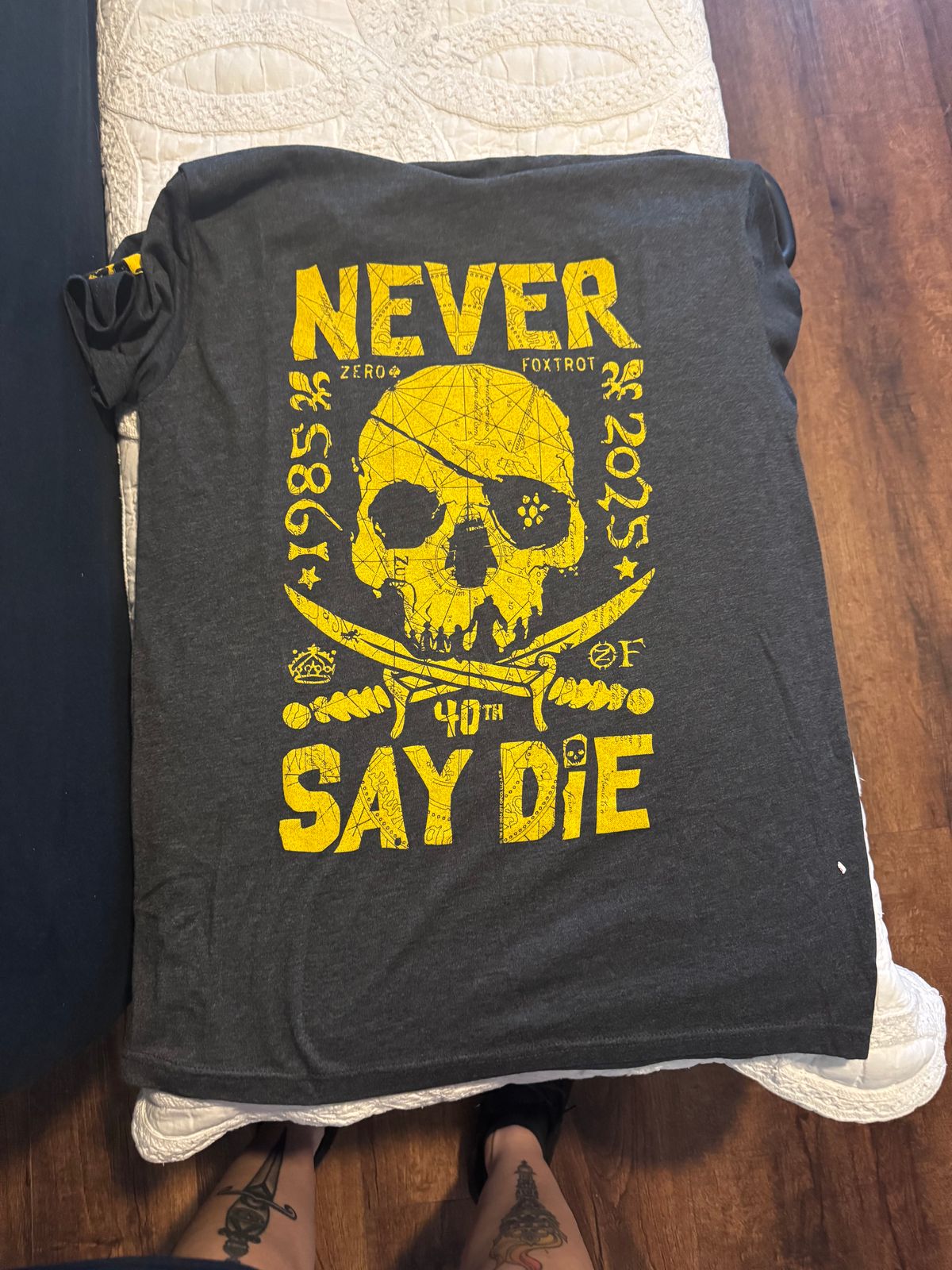 Never Say Die 40th Anniversary Tee –ZERO FOXTROT