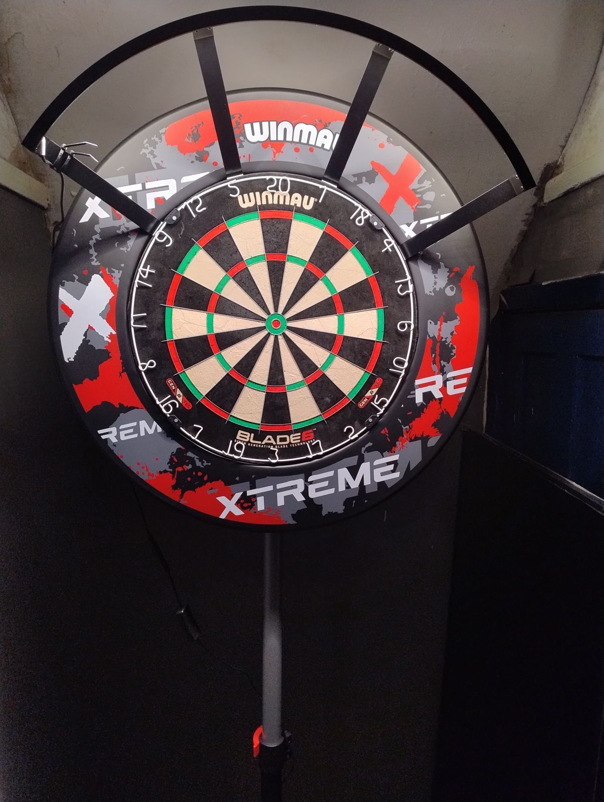 ダーツボード ウィンモー Winmau BLADE 6 TRIPLE CORE DARTBOARD