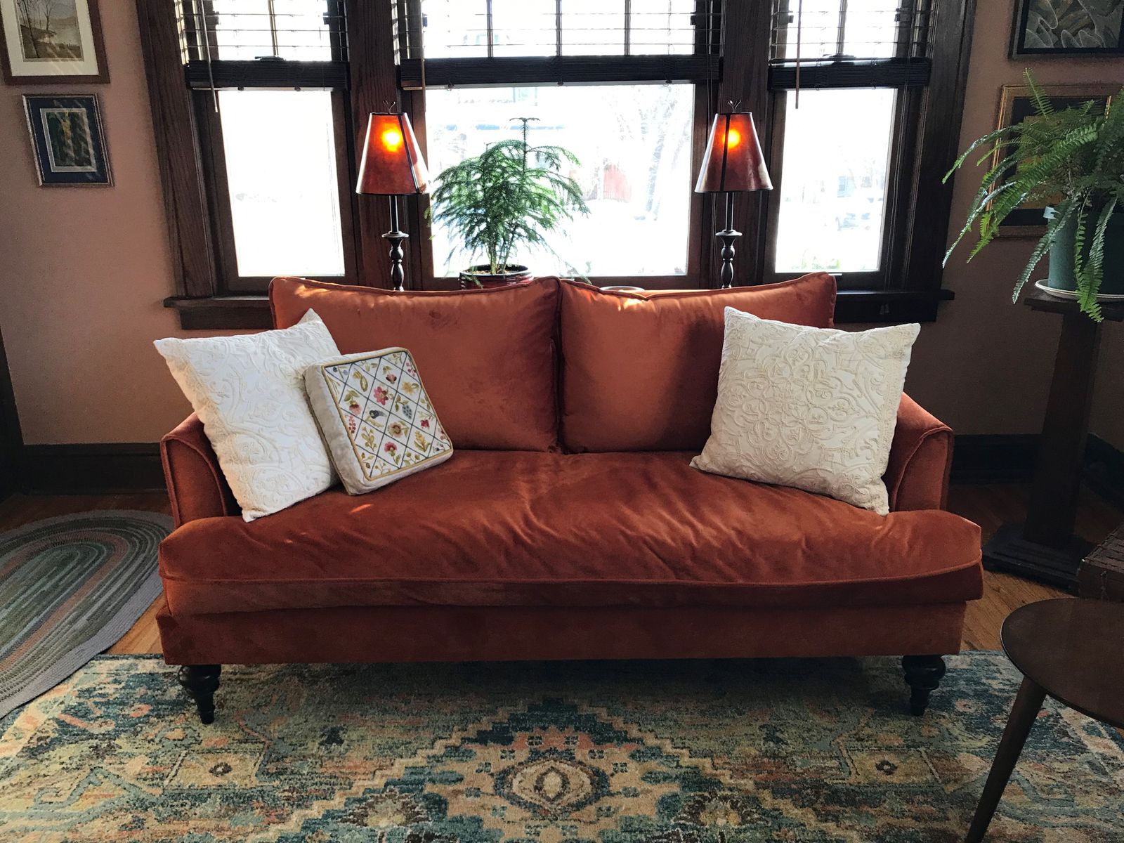 Saxon Sofa Leg Finish Pecan Apt2B Apt2B