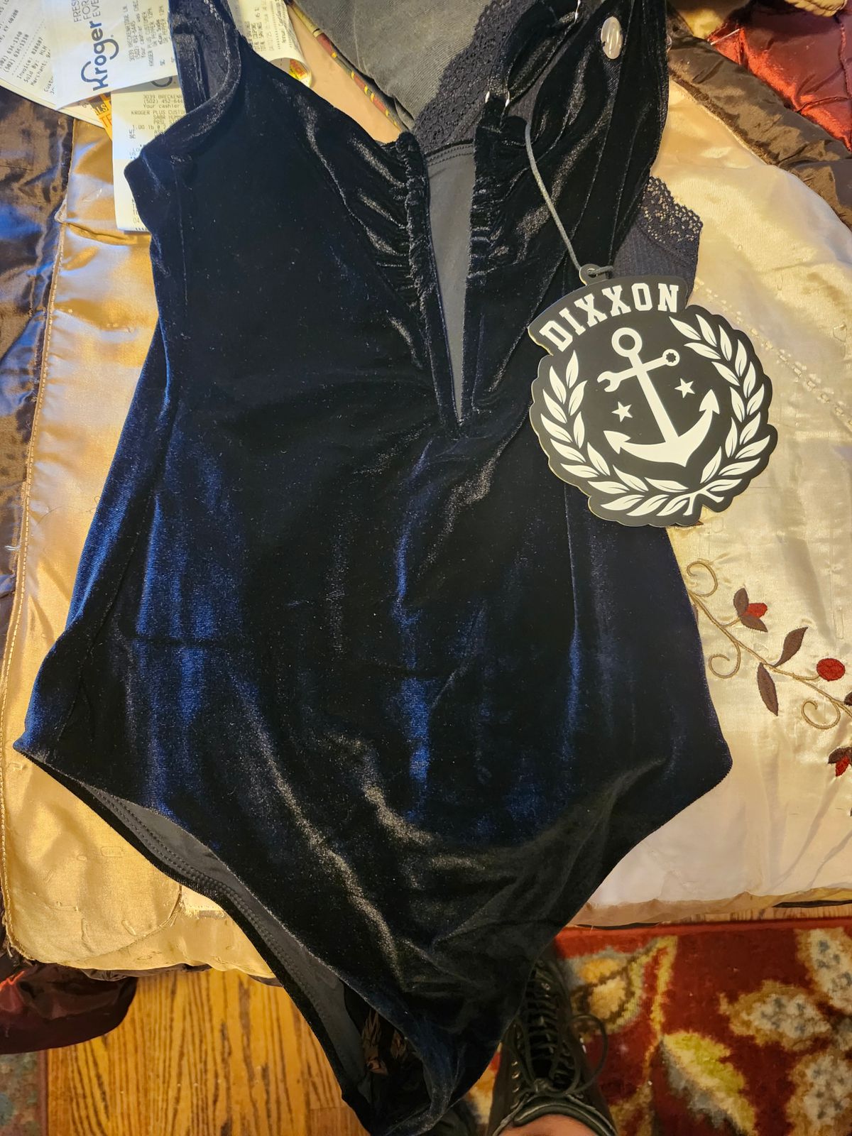 【NONCODE】Minuin Velour Sleeveless One Piece Boat Neck Sleeveless Bodysuit - Main Street Boutique