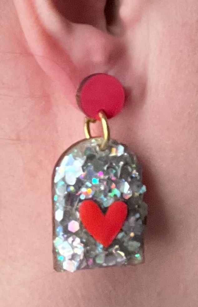 ピアス Valentine Heart Earrings Valentine's Day Heart Earrings for Women Handmade Sparkle
