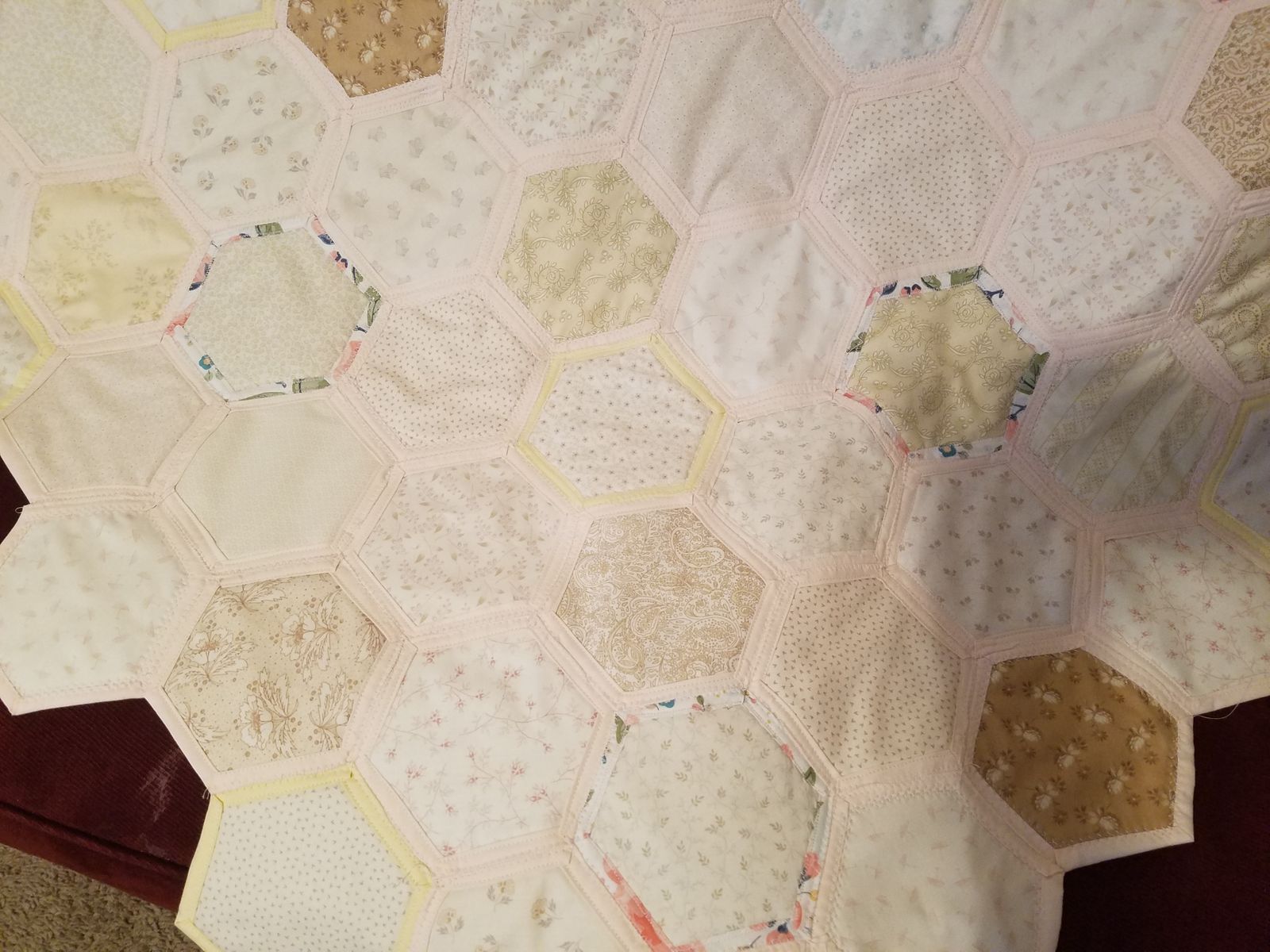 Missouri Star Quilt As You Go 2 1/2" Hexagon Precut Batting Shapes