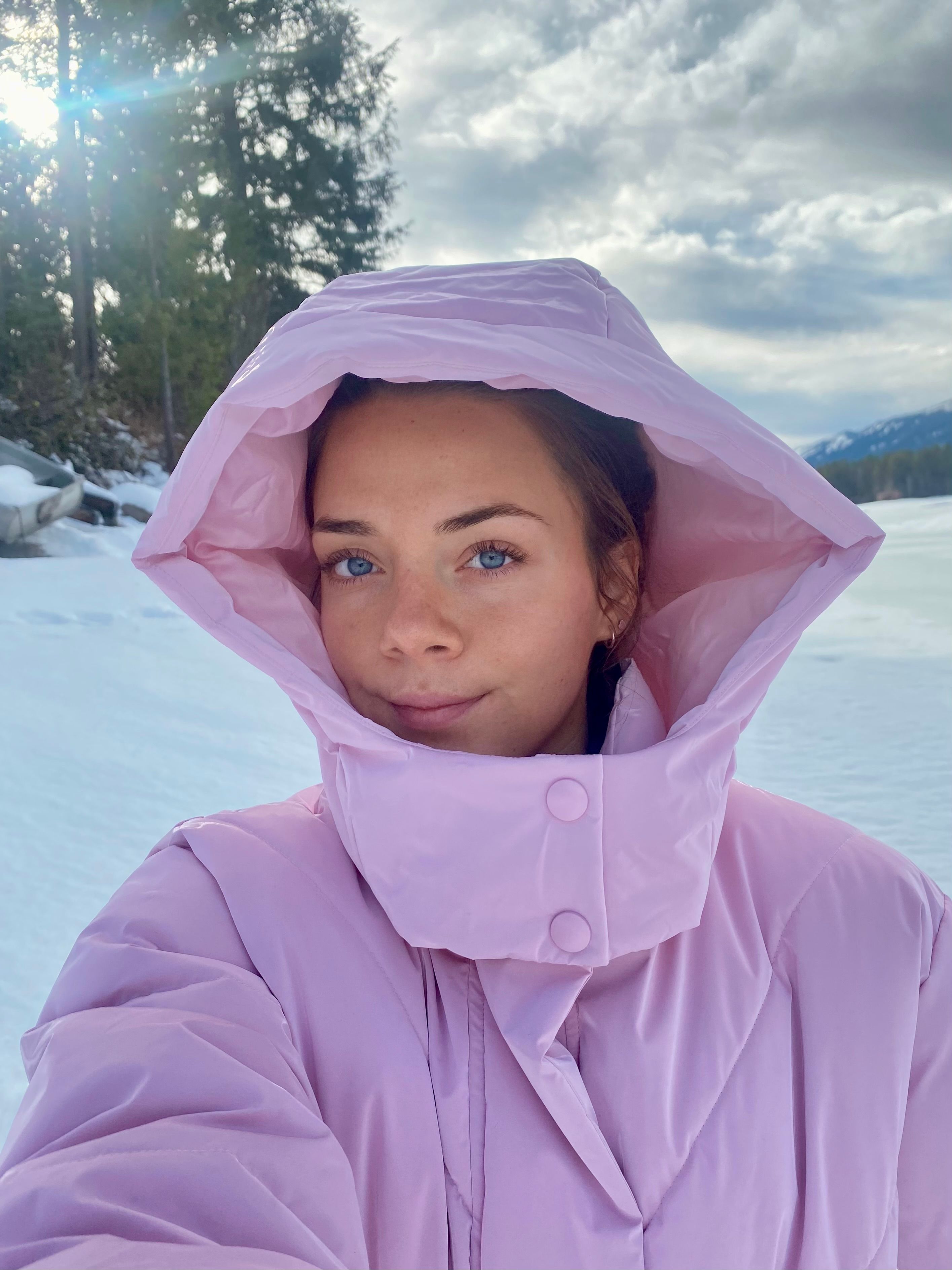 Oversized Quilted Hooded Ski Jacket in Pastel Pink | Bo&Tee