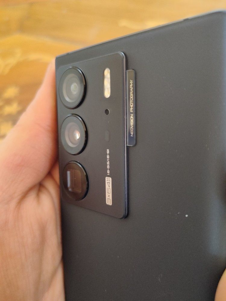 美品♡新品未使用　エトロ40 ZTE Axon 40 Ultra グローバル版｜Yahoo!フリマ（旧PayPayフリマ）