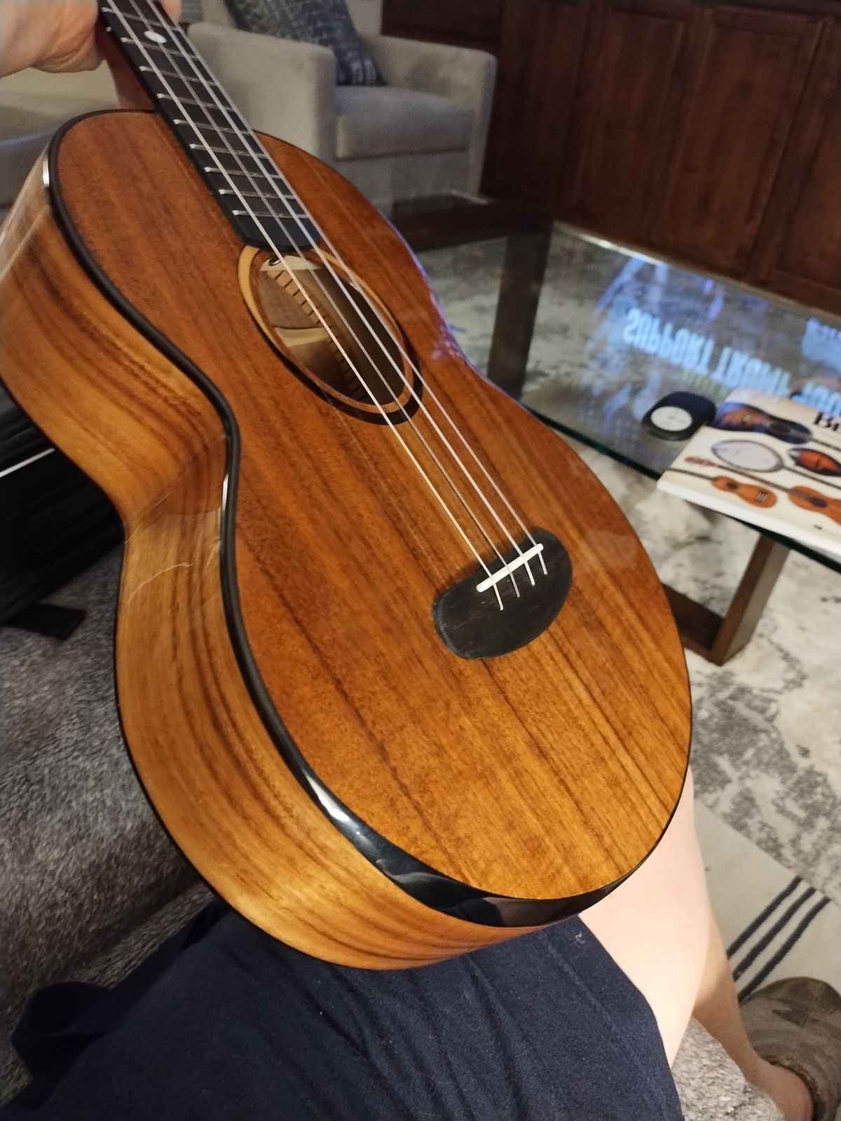 kayo【African Square】ナチュラルカッティングNO.5 Contour All Solid Gloss Acacia Baritone Ukulele w/ Bag