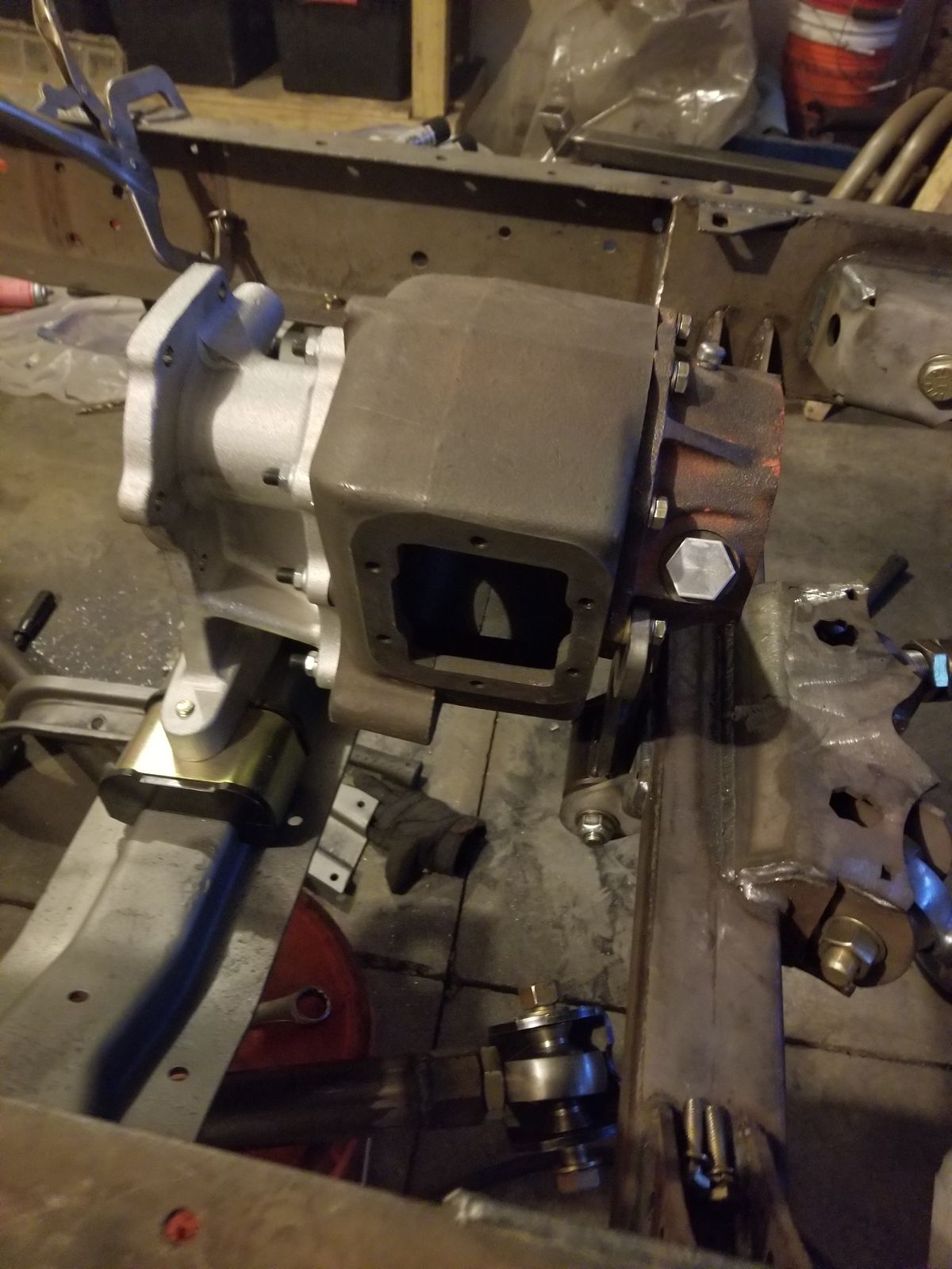 Transfer Case Support Kit NP205 TMR Customs