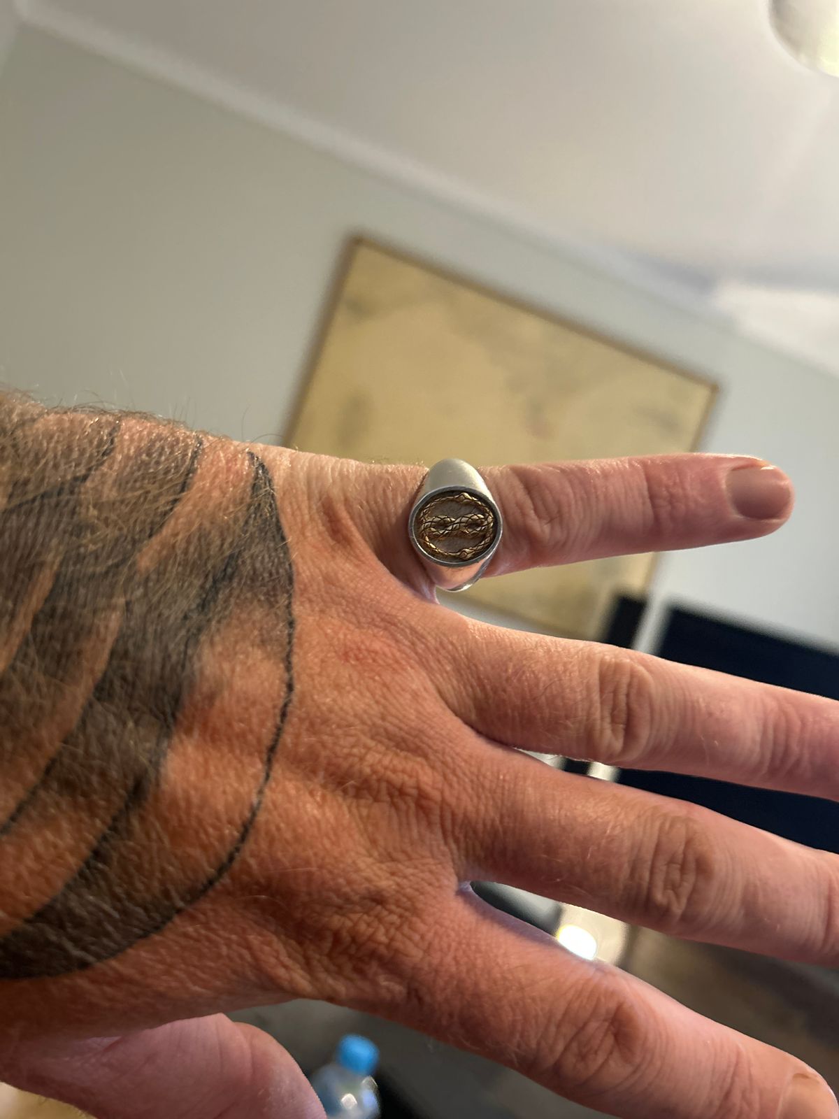 OUROBOROS SIGNET PIERCE – h'eres