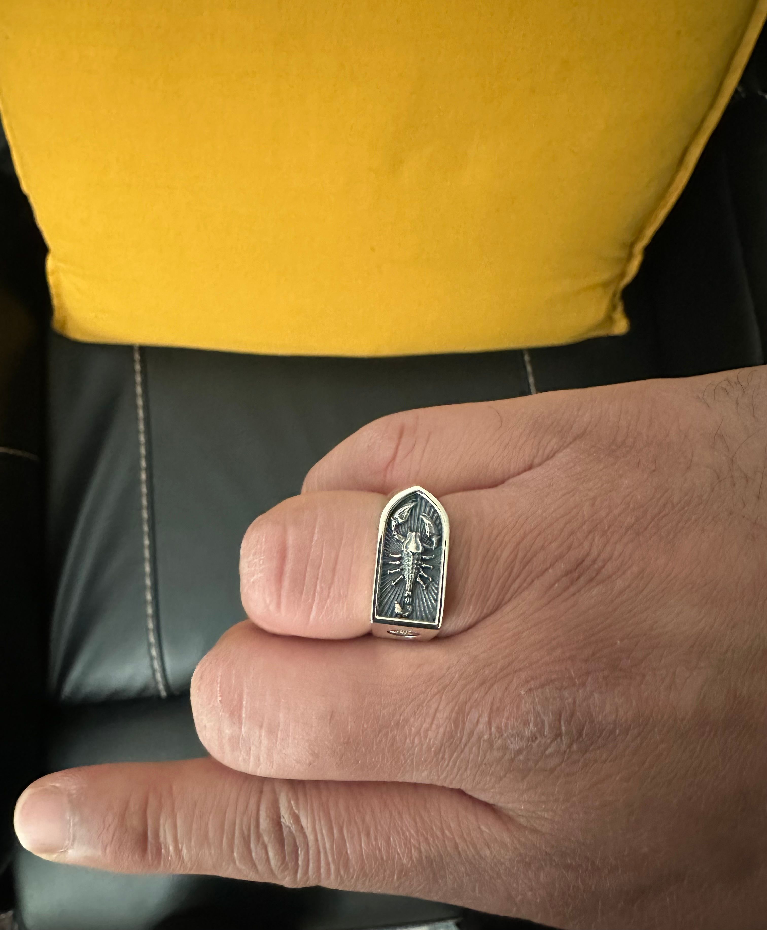 アクセサリー CATSLE SCORPION SILVER SIGNET RING Scorpion Signet Ring – LHN Jewelry
