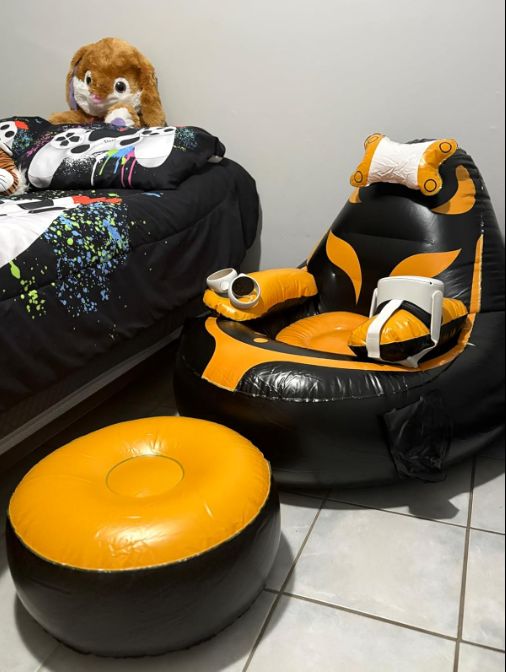 Supreme - Inflatable Chair - UG.SHAFT