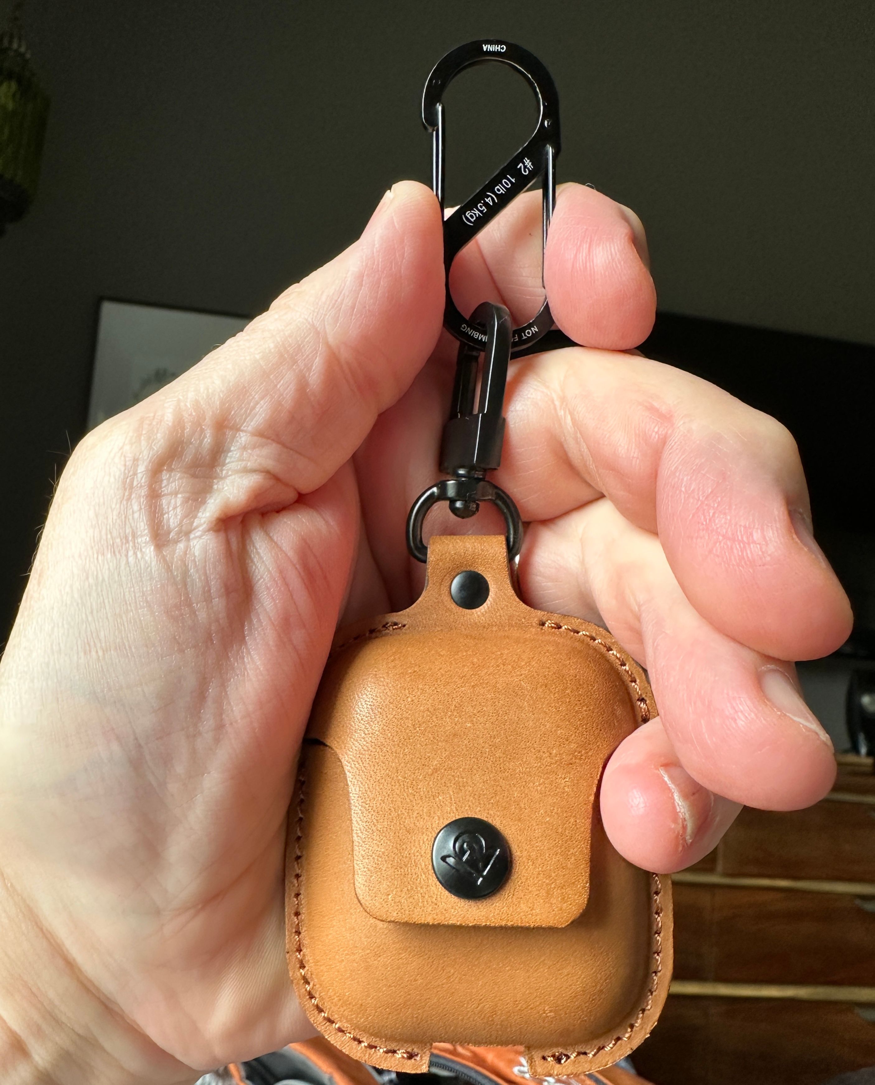 AirSnap | Protective Case for Apple AirPods with clip