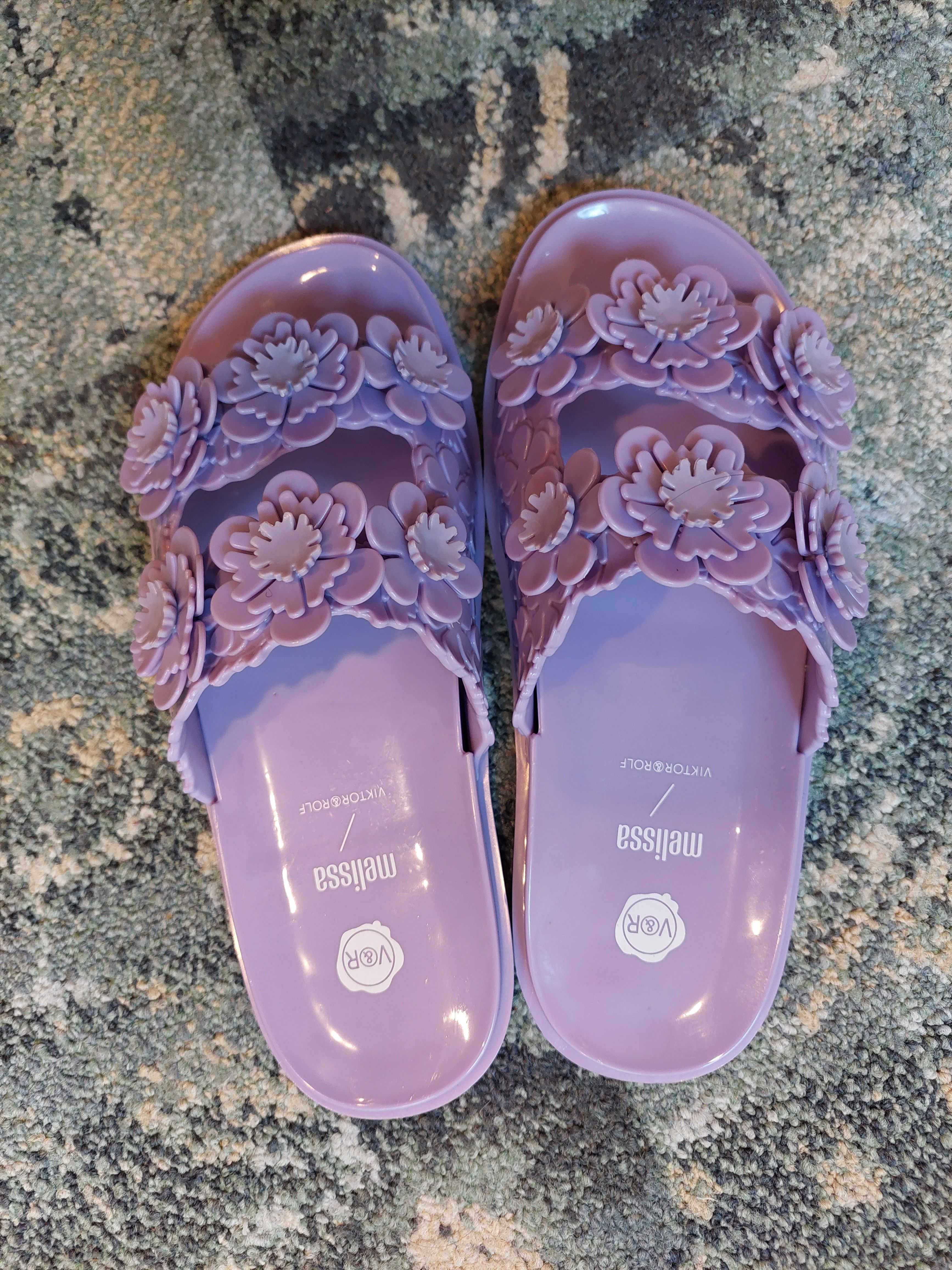 Wide Blossom Slide in Lilac – Melissa Shoes