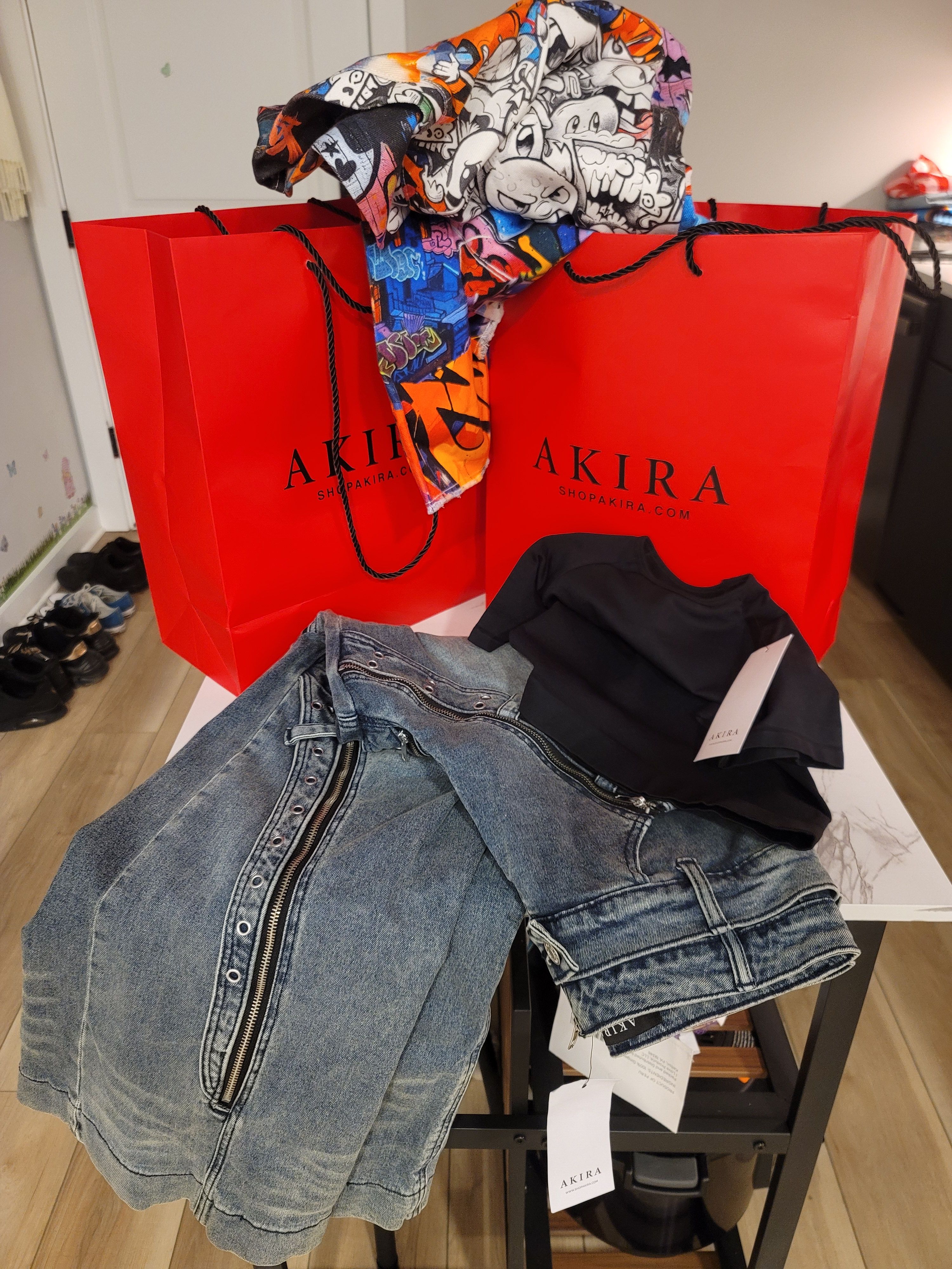 SAMMIE CARTOON DENIM JEANS – AKIRA