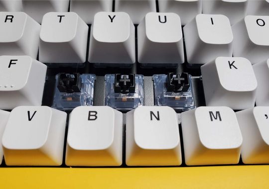 Nuphy Halo65 Night Breeze Oliviaキーキャップ他付 Amazon.com: nuphy Halo65 Mechanical Gaming Keyboard with PBT