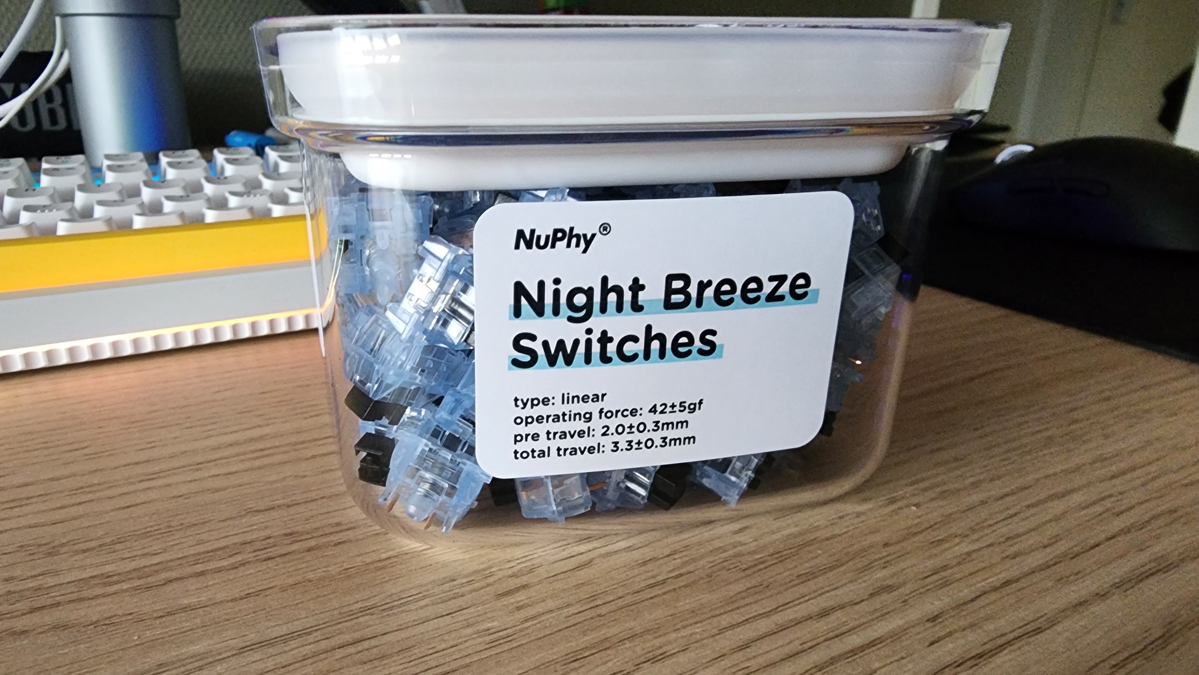 NuPhy Night Breeze Switches