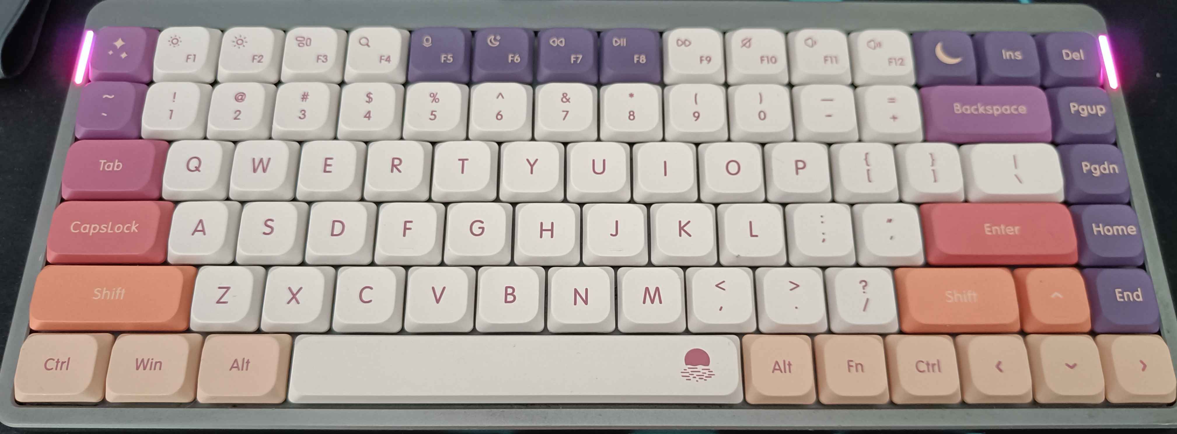 Carmine Cloud nSA Dye-sub PBT Keycaps | NUPHY® – NuPhy