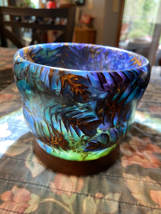 Best Deep Pour Epoxy Resin for River Tables Made in USA