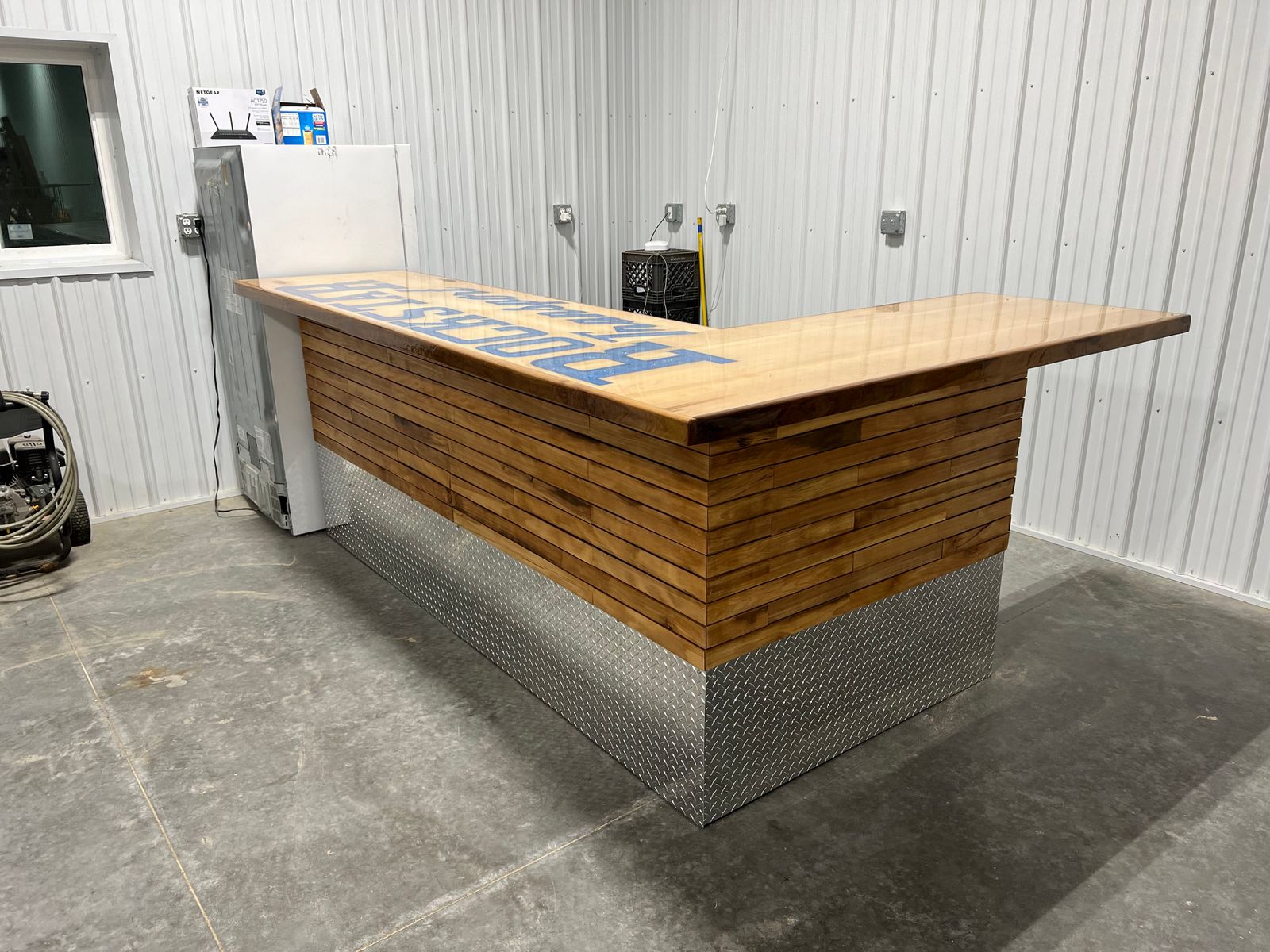 Table Top Epoxy Upstart Epoxy's HighGloss Resin for Wood