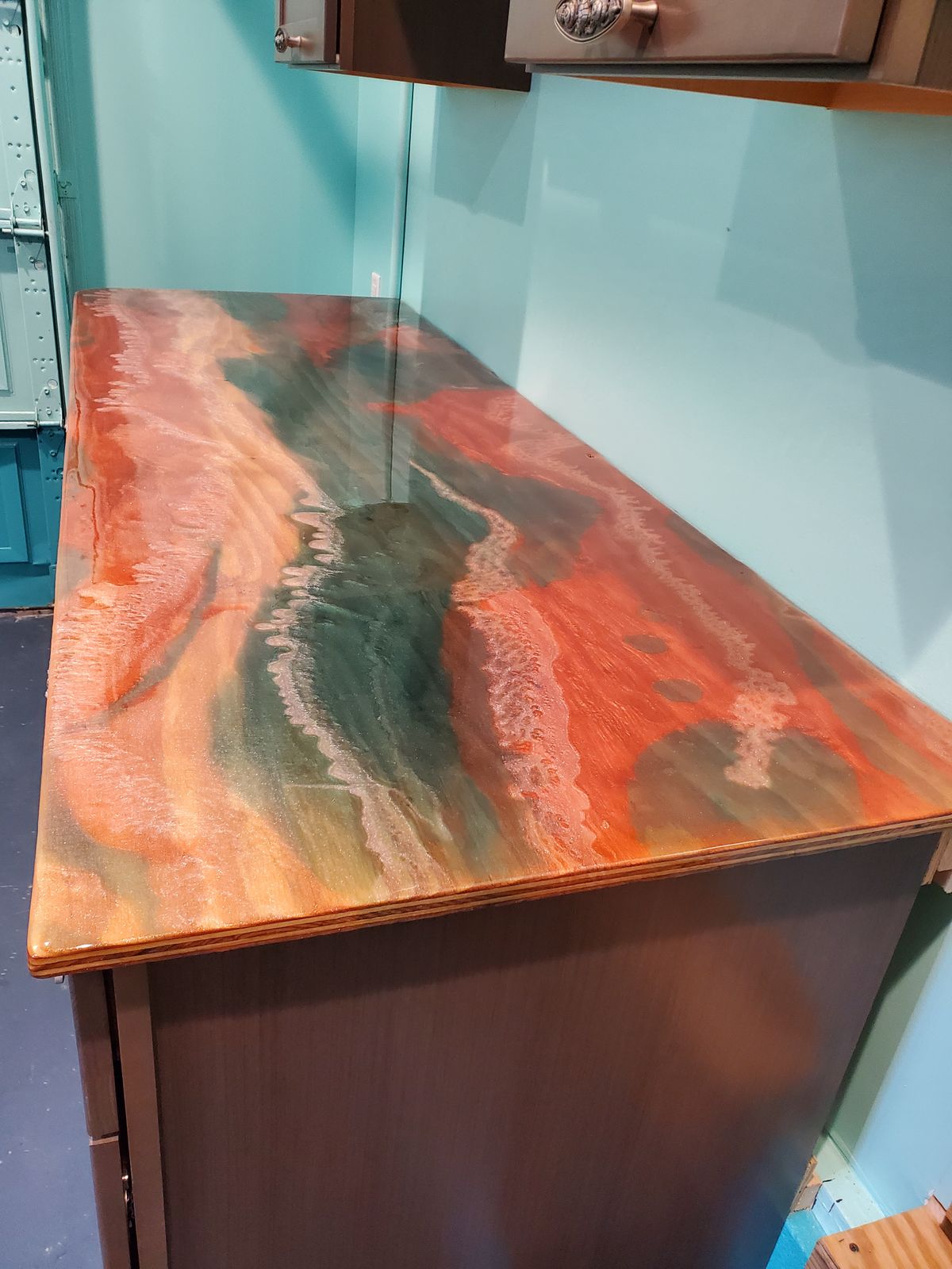 Epoxy Resin for Table Tops Crystal Clear Made in USA Upstart Epoxy