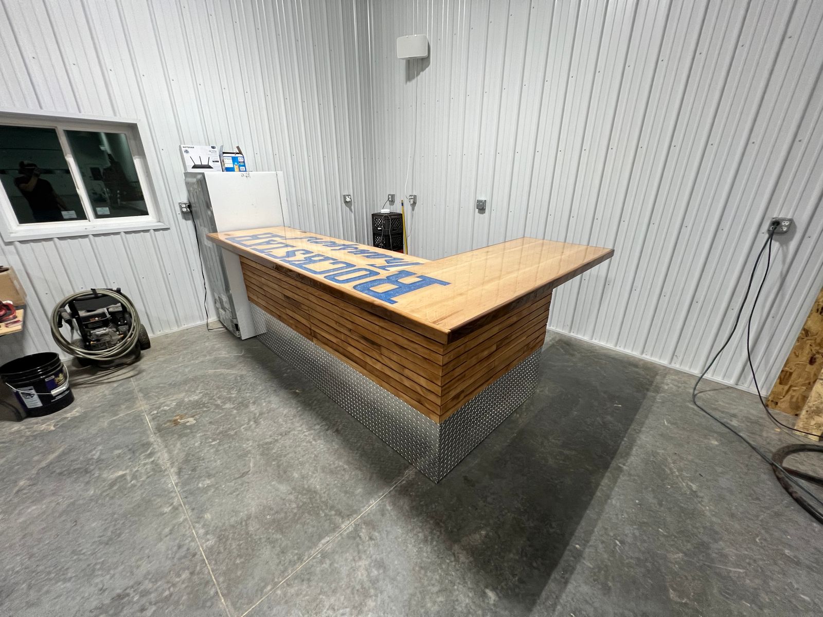 Table Top Epoxy Upstart Epoxy's HighGloss Resin for Wood