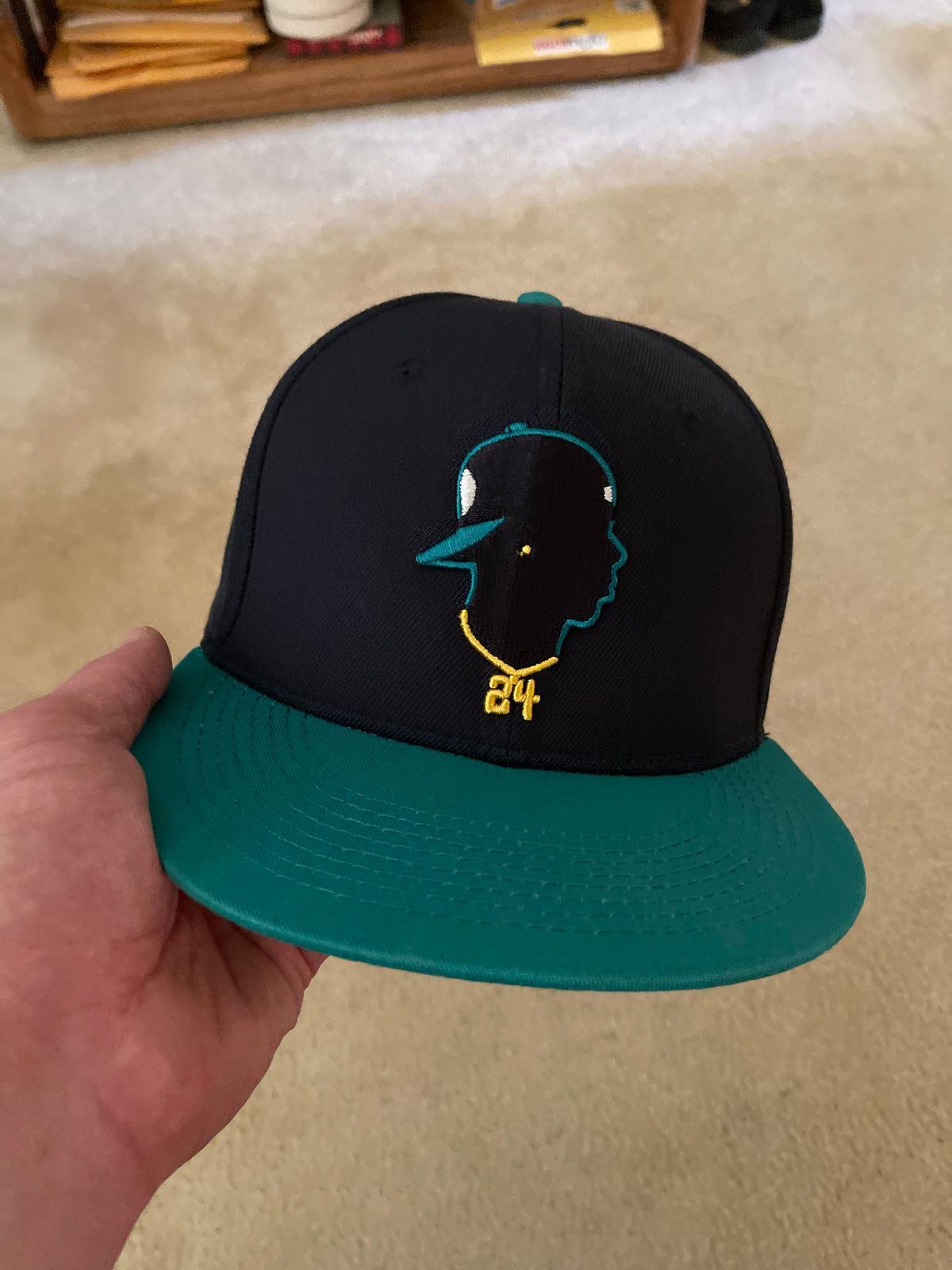 Junior's Silhouette Cap Baseballism x Ken Griffey Jr. Baseballism Online