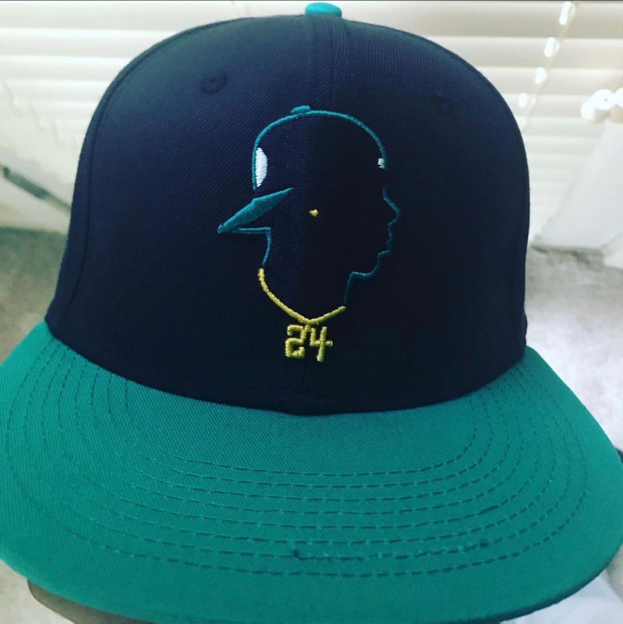 Junior's Silhouette Cap Baseballism x Ken Griffey Jr. Baseballism Online