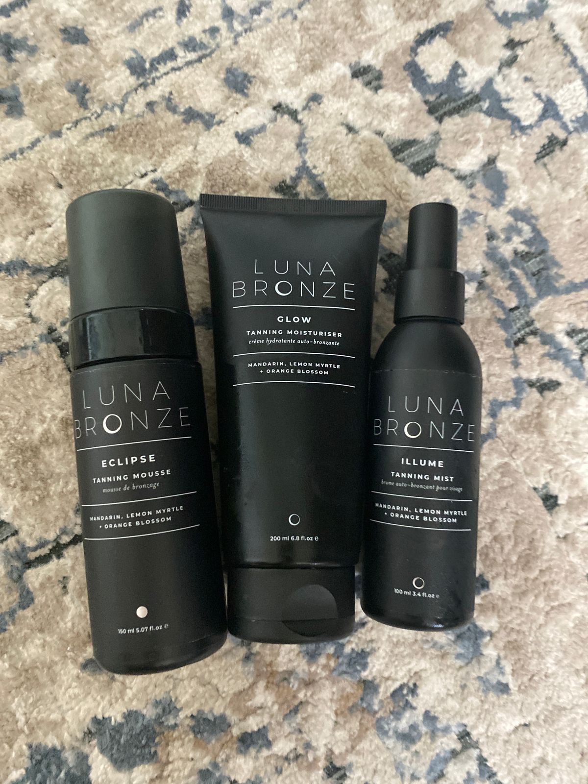 Glow Gradual Tanning Moisturizer LUNA BRONZE Worldwide