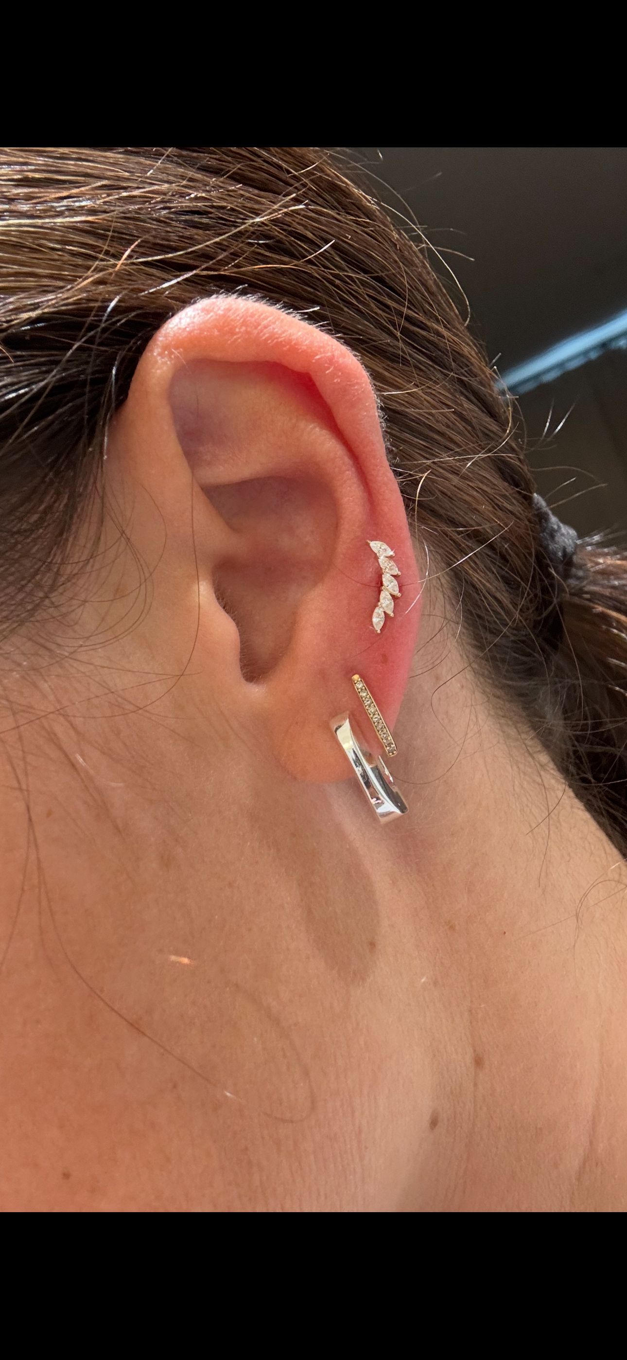 Teeni Toni Huggie Hoop Earrings Gold | JENNY BIRD