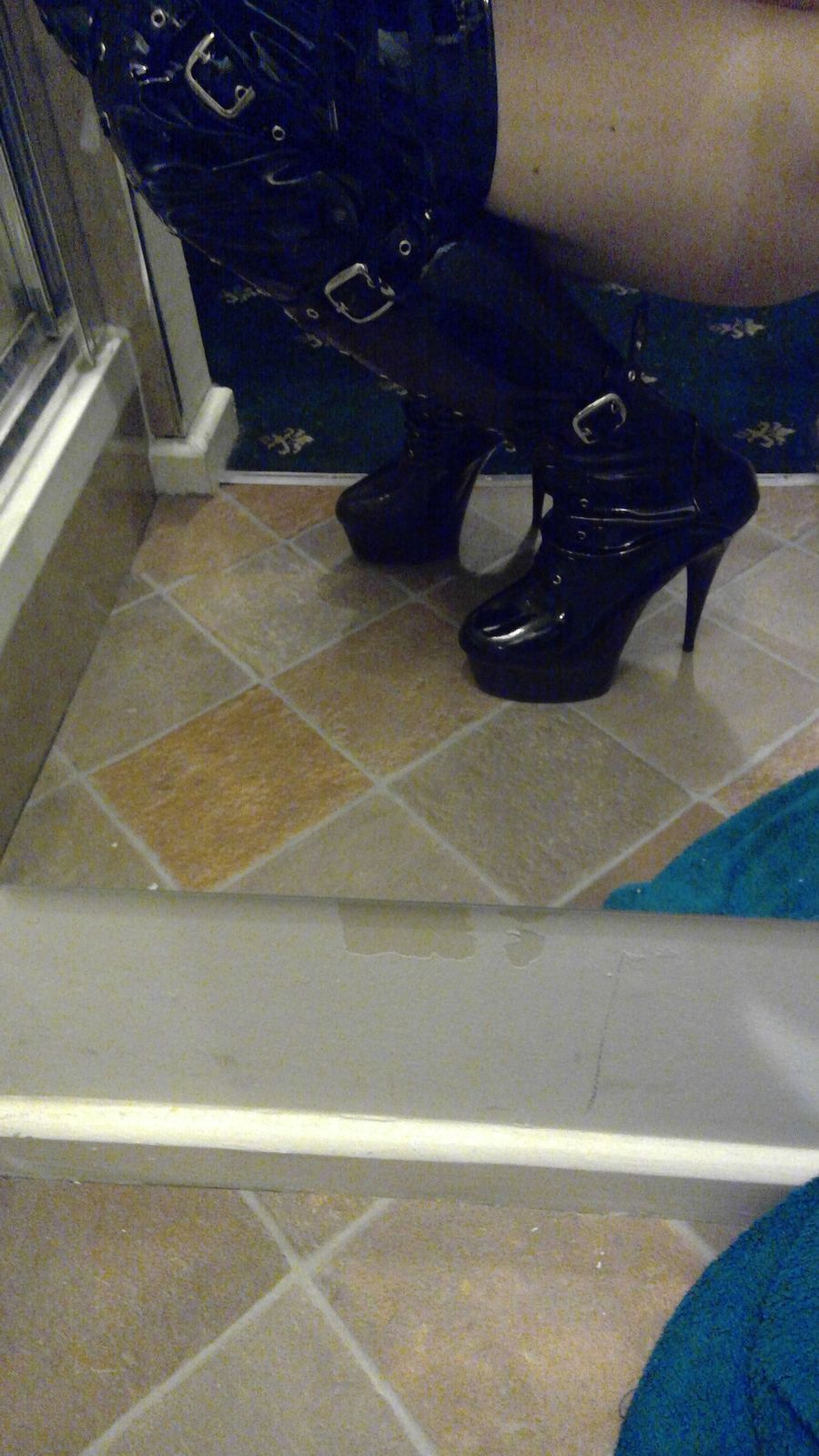 pleaser delight 3028