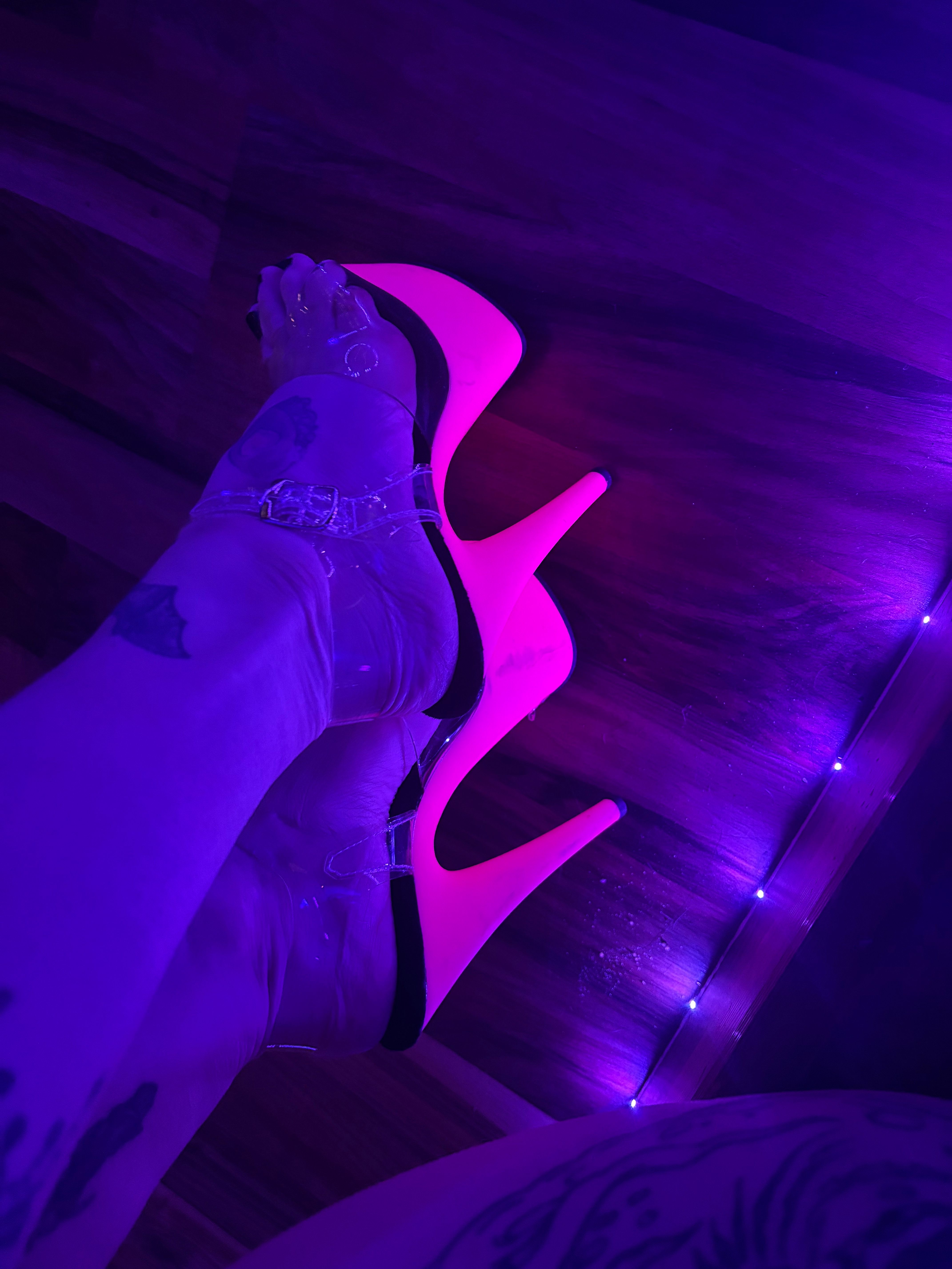 美品　ADORE 36 Pleaser Adore-708UV in Clear/Pink – Pleaser Shoes