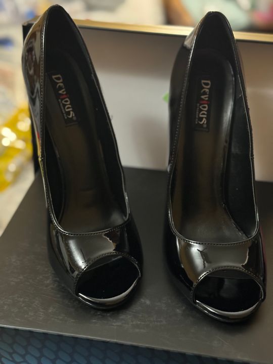 Öffen（オッフェン） pointed-HERRIN Devious Domina-212 in Black – Pleaser Shoes