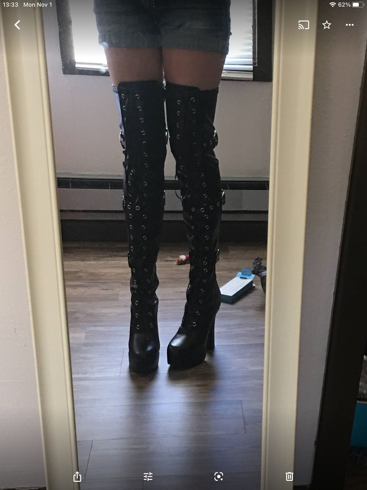 pleaser electra 3028