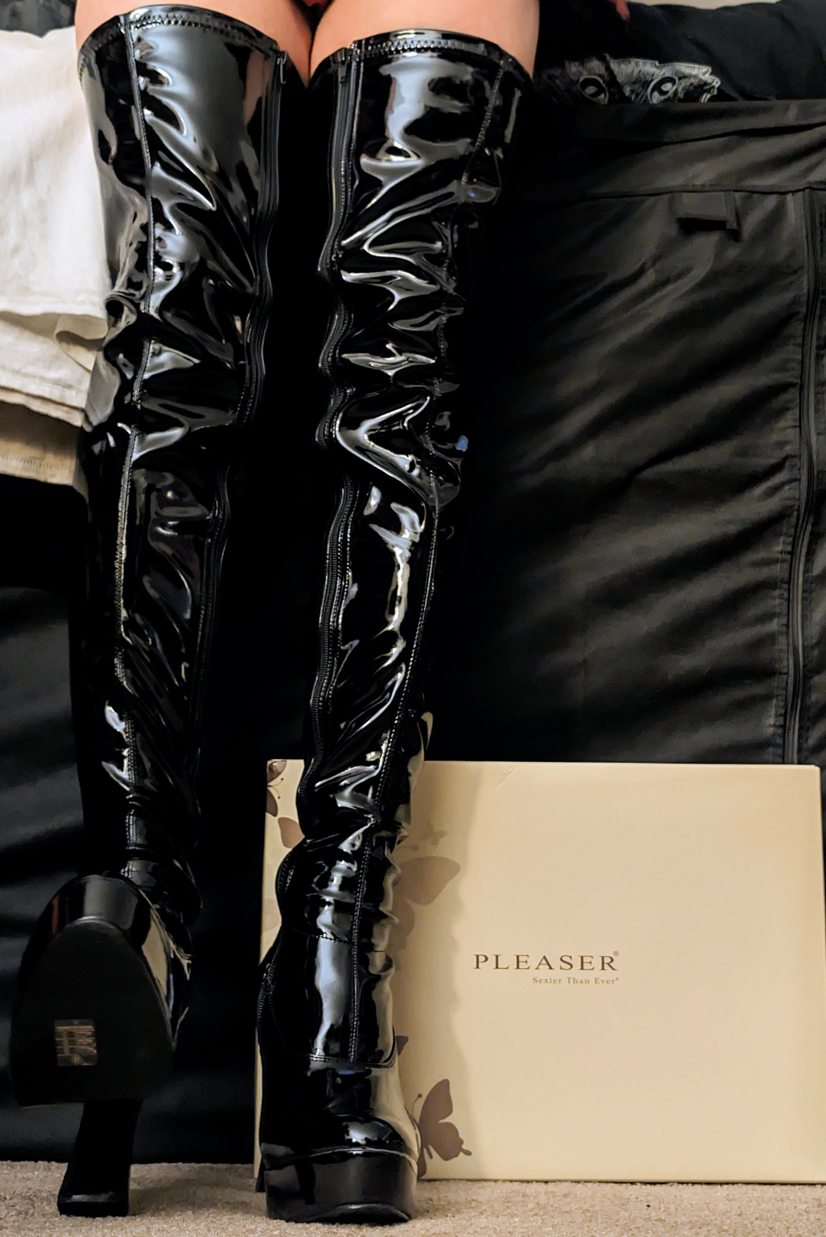 Pleaser Electra-3000Z in Black Vegan Leather – Pleaser Shoes