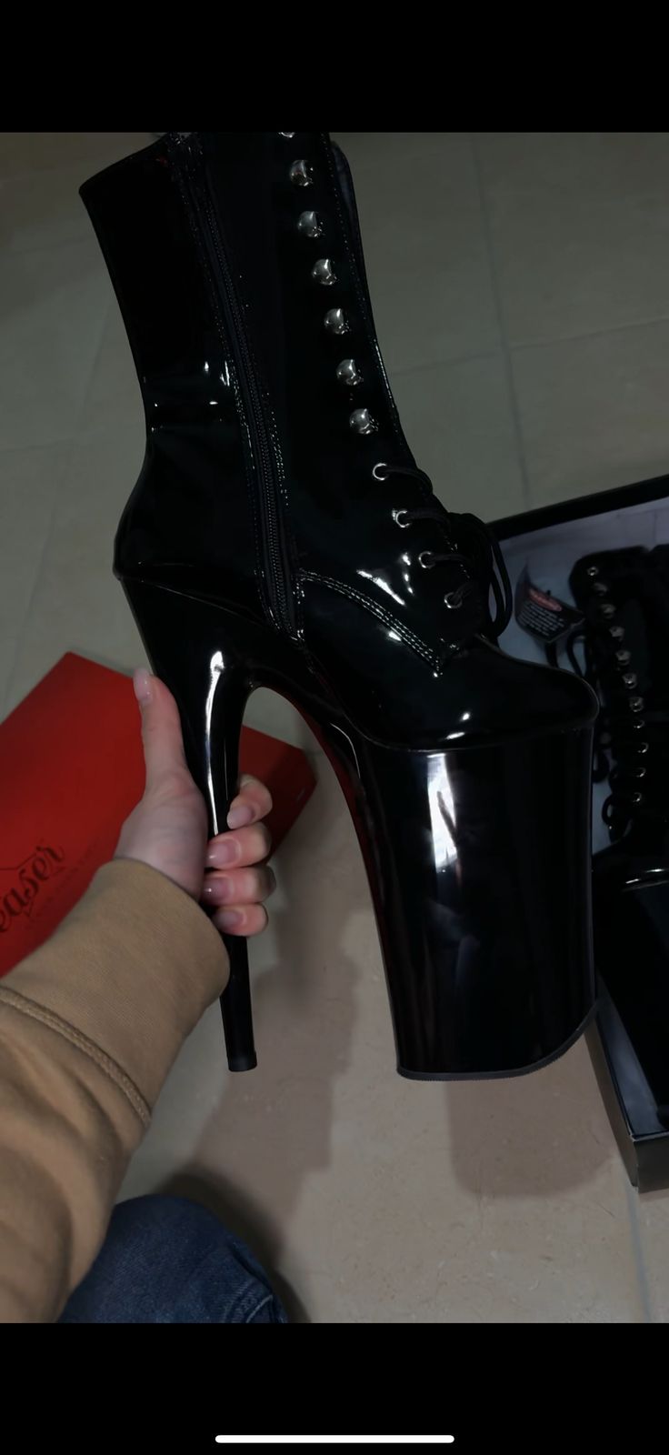 Pleaser Infinity-1020 in Beige – Pleaser Shoes