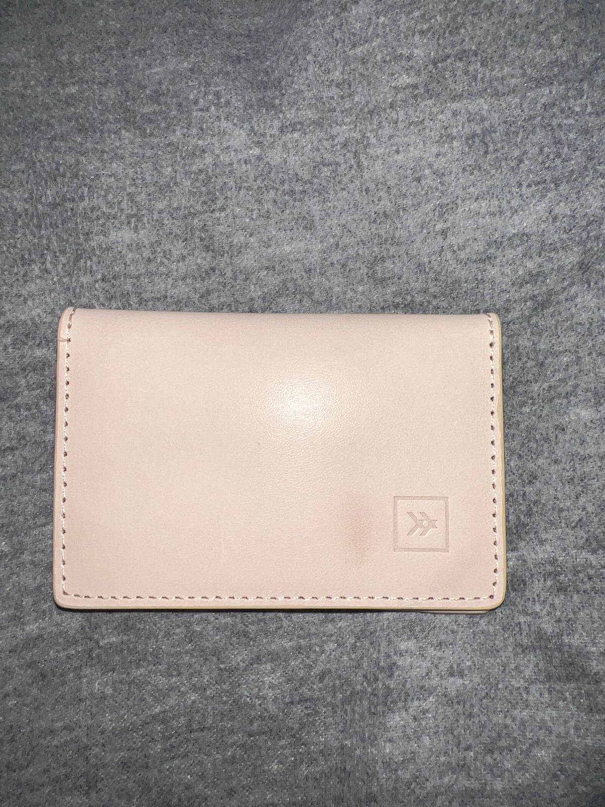 Off White | Bifold Wallet | Slim, Leather, RFID-Protected Off White | Bifold Wallet | Slim, Leather, RFID-Protected