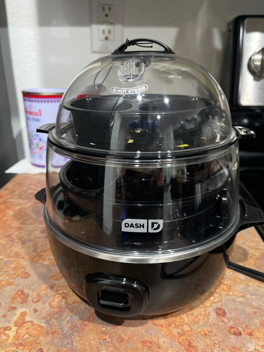 Ultimate Deluxe Egg Cooker – Dash