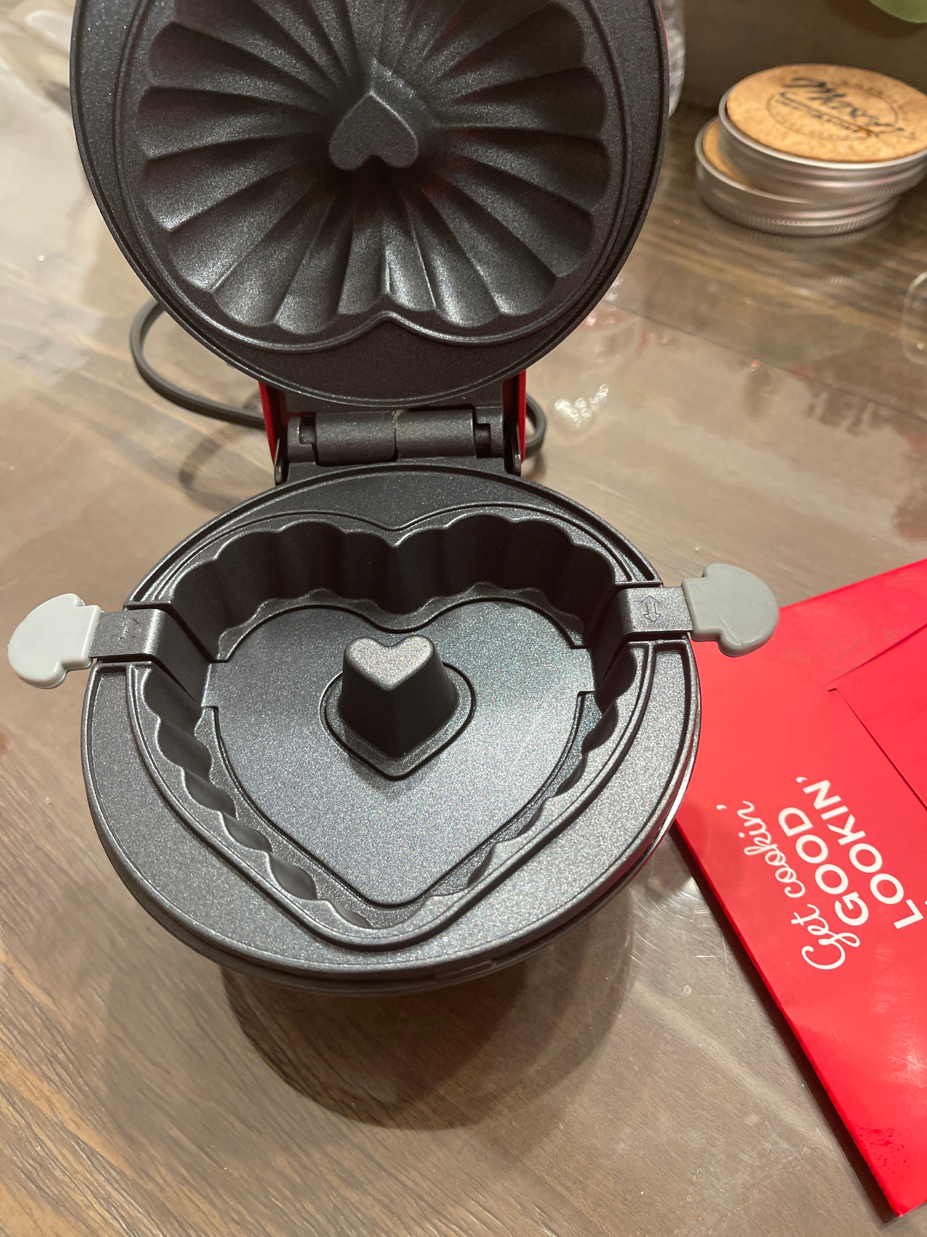 Dash Mini Heart Bundt Cake Maker Mini Bundt Pans Dash Heart Treat